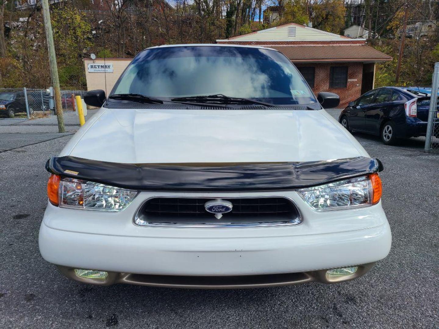 1998 WHITE FORD WINDSTAR WAGON (2FMDA5143WB) with an 3.8L engine, Automatic transmission, located at 117 North Cameron Street, Harrisburg, PA, 17101, (717) 963-8962, 40.266762, -76.875259 - WE FINANCE!!! Good Credit/ Bad Credit/ No Credit - ALL Trade-Ins Welcomed!!! ***Guaranteed Credit Approval*** APPLY ONLINE or CALL us TODAY ;) Internet Prices and Marketplace Prices are SPECIAL discounted ***CASH DEALS*** Retail Prices are higher. Please call us to discuss your cash and finan - Photo#9