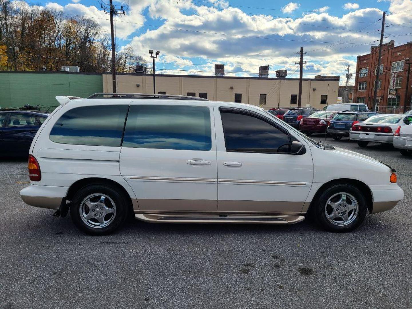 1998 WHITE FORD WINDSTAR WAGON (2FMDA5143WB) with an 3.8L engine, Automatic transmission, located at 117 North Cameron Street, Harrisburg, PA, 17101, (717) 963-8962, 40.266762, -76.875259 - WE FINANCE!!! Good Credit/ Bad Credit/ No Credit - ALL Trade-Ins Welcomed!!! ***Guaranteed Credit Approval*** APPLY ONLINE or CALL us TODAY ;) Internet Prices and Marketplace Prices are SPECIAL discounted ***CASH DEALS*** Retail Prices are higher. Please call us to discuss your cash and finan - Photo#5