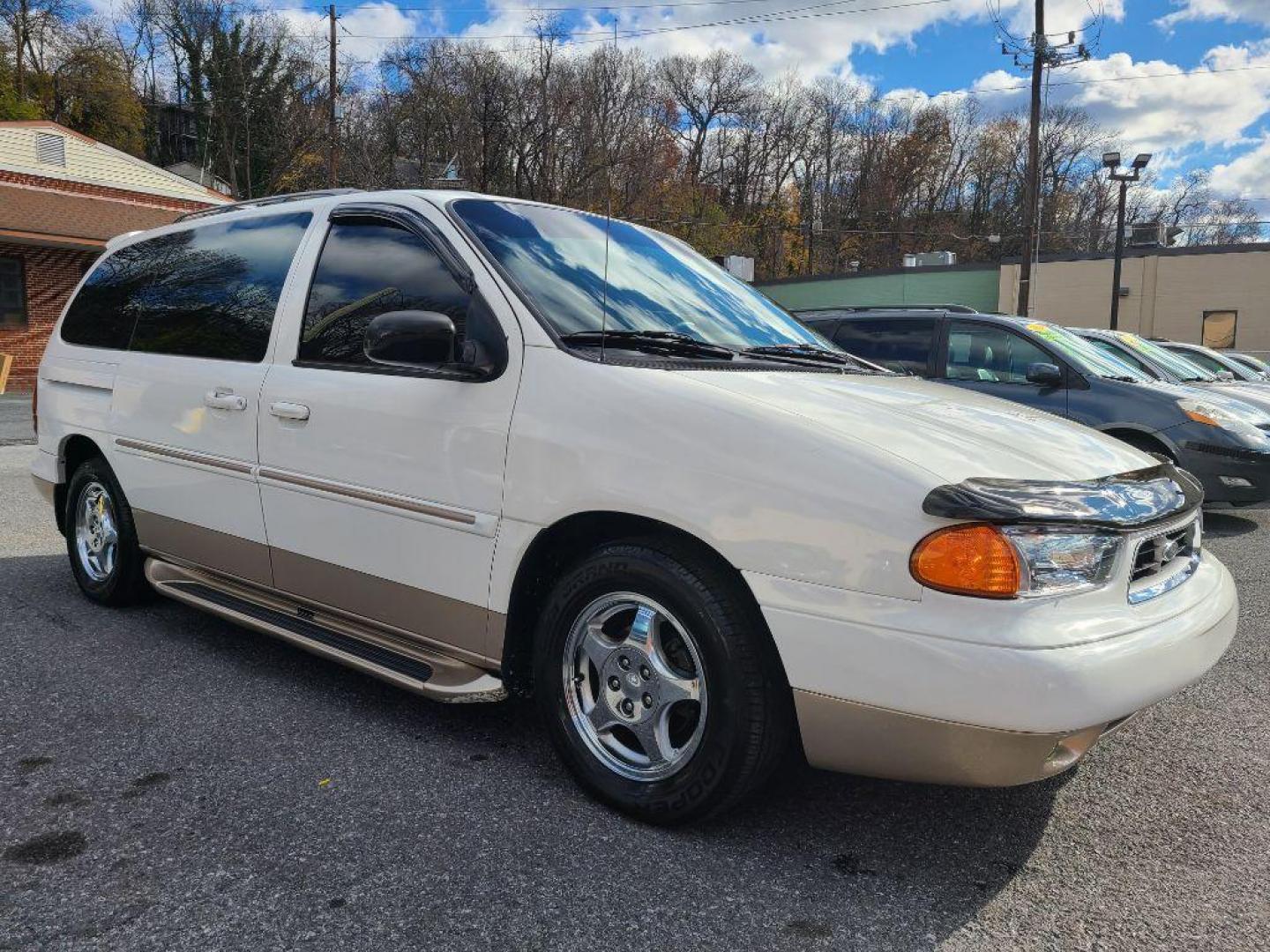 1998 WHITE FORD WINDSTAR WAGON (2FMDA5143WB) with an 3.8L engine, Automatic transmission, located at 117 North Cameron Street, Harrisburg, PA, 17101, (717) 963-8962, 40.266762, -76.875259 - WE FINANCE!!! Good Credit/ Bad Credit/ No Credit - ALL Trade-Ins Welcomed!!! ***Guaranteed Credit Approval*** APPLY ONLINE or CALL us TODAY ;) Internet Prices and Marketplace Prices are SPECIAL discounted ***CASH DEALS*** Retail Prices are higher. Please call us to discuss your cash and finan - Photo#7