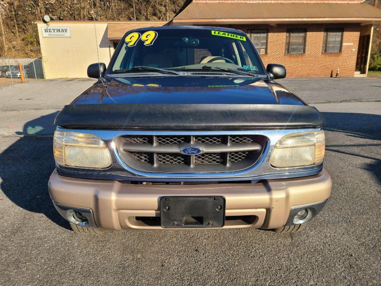 1999 BLUE FORD EXPLORER EDDIE BAUER (1FMDU34E2XZ) with an 4.0L engine, Automatic transmission, located at 117 North Cameron Street, Harrisburg, PA, 17101, (717) 963-8962, 40.266762, -76.875259 - WE FINANCE!!! Good Credit/ Bad Credit/ No Credit - ALL Trade-Ins Welcomed!!! ***Guaranteed Credit Approval*** APPLY ONLINE or CALL us TODAY ;) Internet Prices and Marketplace Prices are SPECIAL discounted ***CASH DEALS*** Retail Prices are higher. Please call us to discuss your cash and finan - Photo#7