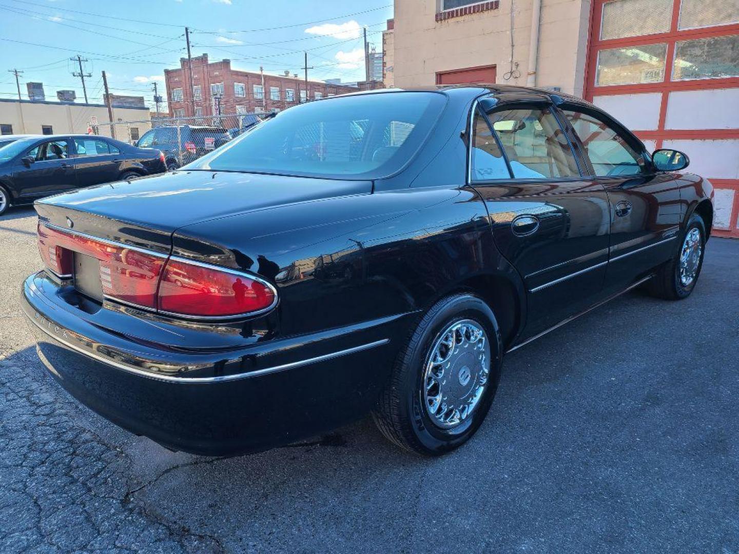 2001 BLACK BUICK CENTURY LIMITED (2G4WY55J211) with an 3.1L engine, Automatic transmission, located at 117 North Cameron Street, Harrisburg, PA, 17101, (717) 963-8962, 40.266762, -76.875259 - WE FINANCE!!! Good Credit/ Bad Credit/ No Credit - ALL Trade-Ins Welcomed!!! ***Guaranteed Credit Approval*** APPLY ONLINE or CALL us TODAY ;) Internet Prices and Marketplace Prices are SPECIAL discounted ***CASH DEALS*** Retail Prices are higher. Please call us to discuss your cash and finan - Photo#4