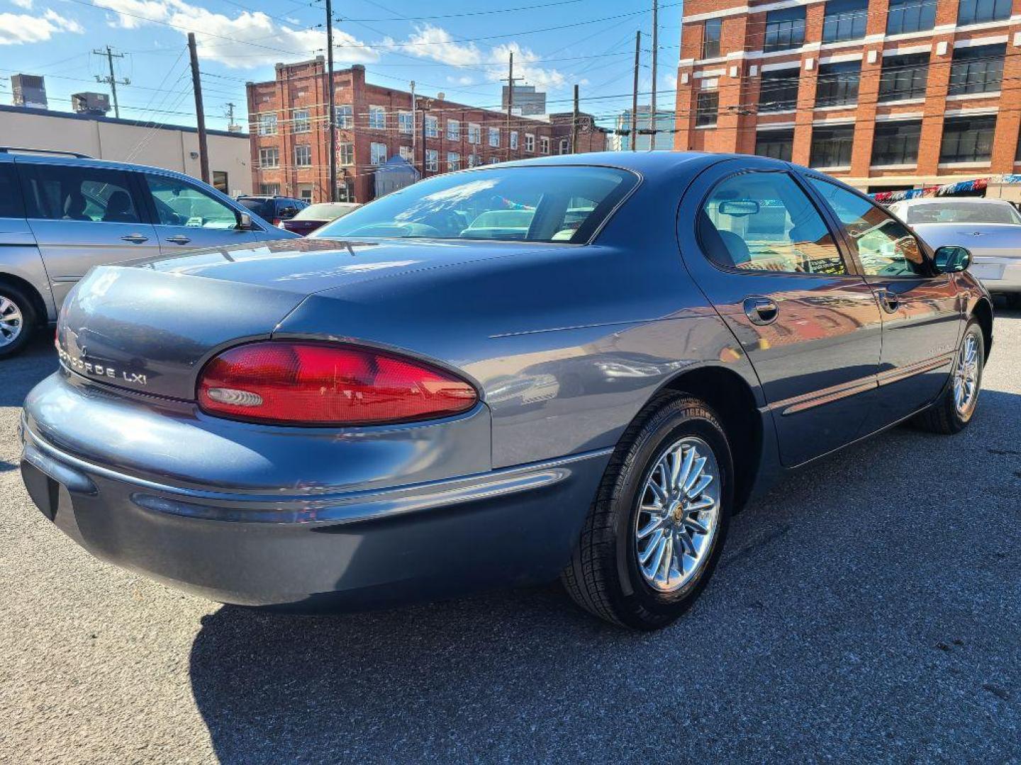 2001 BLUE CHRYSLER CONCORDE LXI (2C3AD36J71H) with an 3.2L engine, Automatic transmission, located at 117 North Cameron Street, Harrisburg, PA, 17101, (717) 963-8962, 40.266762, -76.875259 - WE FINANCE!!! Good Credit/ Bad Credit/ No Credit - ALL Trade-Ins Welcomed!!! ***Guaranteed Credit Approval*** APPLY ONLINE or CALL us TODAY ;) Internet Prices and Marketplace Prices are SPECIAL discounted ***CASH DEALS*** Retail Prices are higher. Please call us to discuss your cash and finan - Photo#4