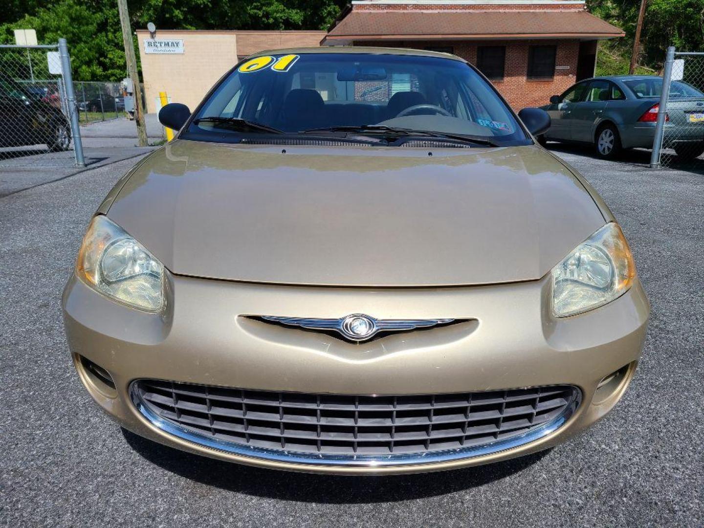 2001 TAN CHRYSLER SEBRING LX (1C3EL46X01N) with an 2.4L engine, Automatic transmission, located at 117 North Cameron Street, Harrisburg, PA, 17101, (717) 963-8962, 40.266762, -76.875259 - WE FINANCE!!! Good Credit/ Bad Credit/ No Credit - ALL Trade-Ins Welcomed!!! ***Guaranteed Credit Approval*** APPLY ONLINE or CALL us TODAY ;) Internet Prices and Marketplace Prices are SPECIAL discounted ***CASH DEALS*** Retail Prices are higher. Please call us to discuss your cash and finan - Photo#7