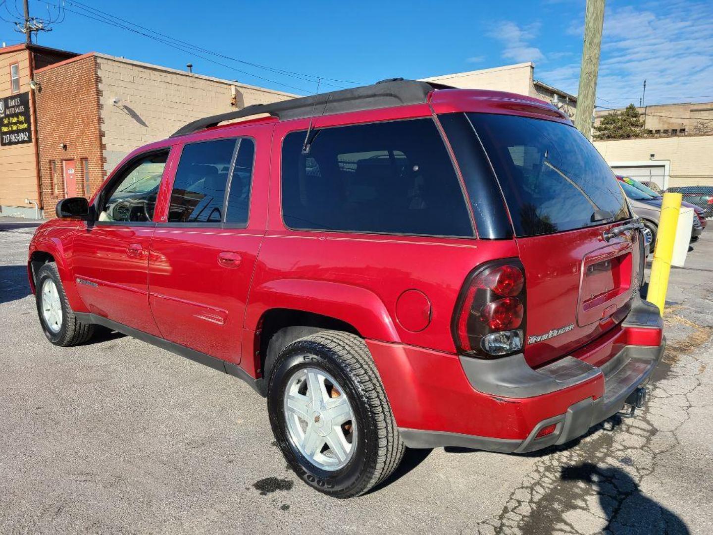 2002 RED CHEVROLET TRAILBLAZER LT EXT (1GNET16S526) with an 4.2L engine, Automatic transmission, located at 117 North Cameron Street, Harrisburg, PA, 17101, (717) 963-8962, 40.266762, -76.875259 - WE FINANCE!!! Good Credit/ Bad Credit/ No Credit - ALL Trade-Ins Welcomed!!! ***Guaranteed Credit Approval*** APPLY ONLINE or CALL us TODAY ;) Internet Prices and Marketplace Prices are SPECIAL discounted ***CASH DEALS*** Retail Prices are higher. Please call us to discuss your cash and finan - Photo#2