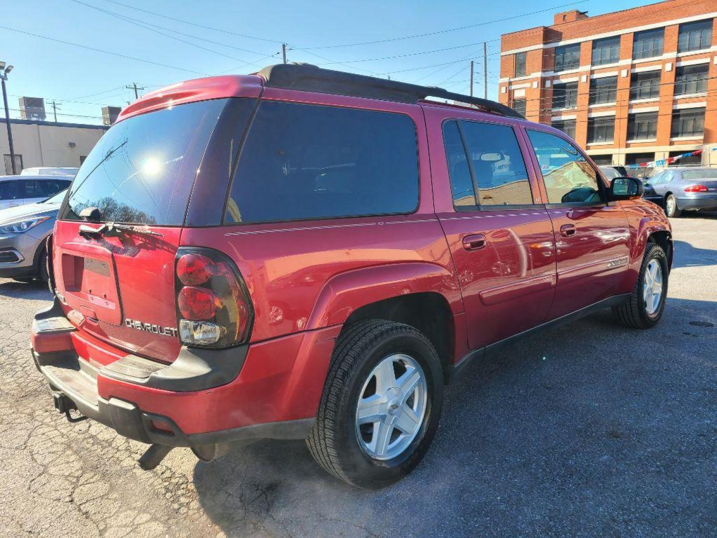 2002 RED CHEVROLET TRAILBLAZER LT EXT (1GNET16S526) with an 4.2L engine, Automatic transmission, located at 117 North Cameron Street, Harrisburg, PA, 17101, (717) 963-8962, 40.266762, -76.875259 - WE FINANCE!!! Good Credit/ Bad Credit/ No Credit - ALL Trade-Ins Welcomed!!! ***Guaranteed Credit Approval*** APPLY ONLINE or CALL us TODAY ;) Internet Prices and Marketplace Prices are SPECIAL discounted ***CASH DEALS*** Retail Prices are higher. Please call us to discuss your cash and finan - Photo#4