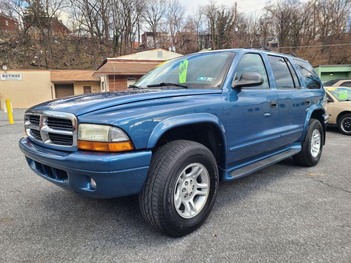 2002 BLUE DODGE DURANGO SLT (1B4HS48NX2F) with an 4.7L engine, Automatic transmission, located at 117 North Cameron Street, Harrisburg, PA, 17101, (717) 963-8962, 40.266762, -76.875259 - WE FINANCE!!! Good Credit/ Bad Credit/ No Credit - ALL Trade-Ins Welcomed!!! ***Guaranteed Credit Approval*** APPLY ONLINE or CALL us TODAY ;) Internet Prices and Marketplace Prices are SPECIAL discounted ***CASH DEALS*** Retail Prices are higher. Please call us to discuss your cash and finan - Photo#0