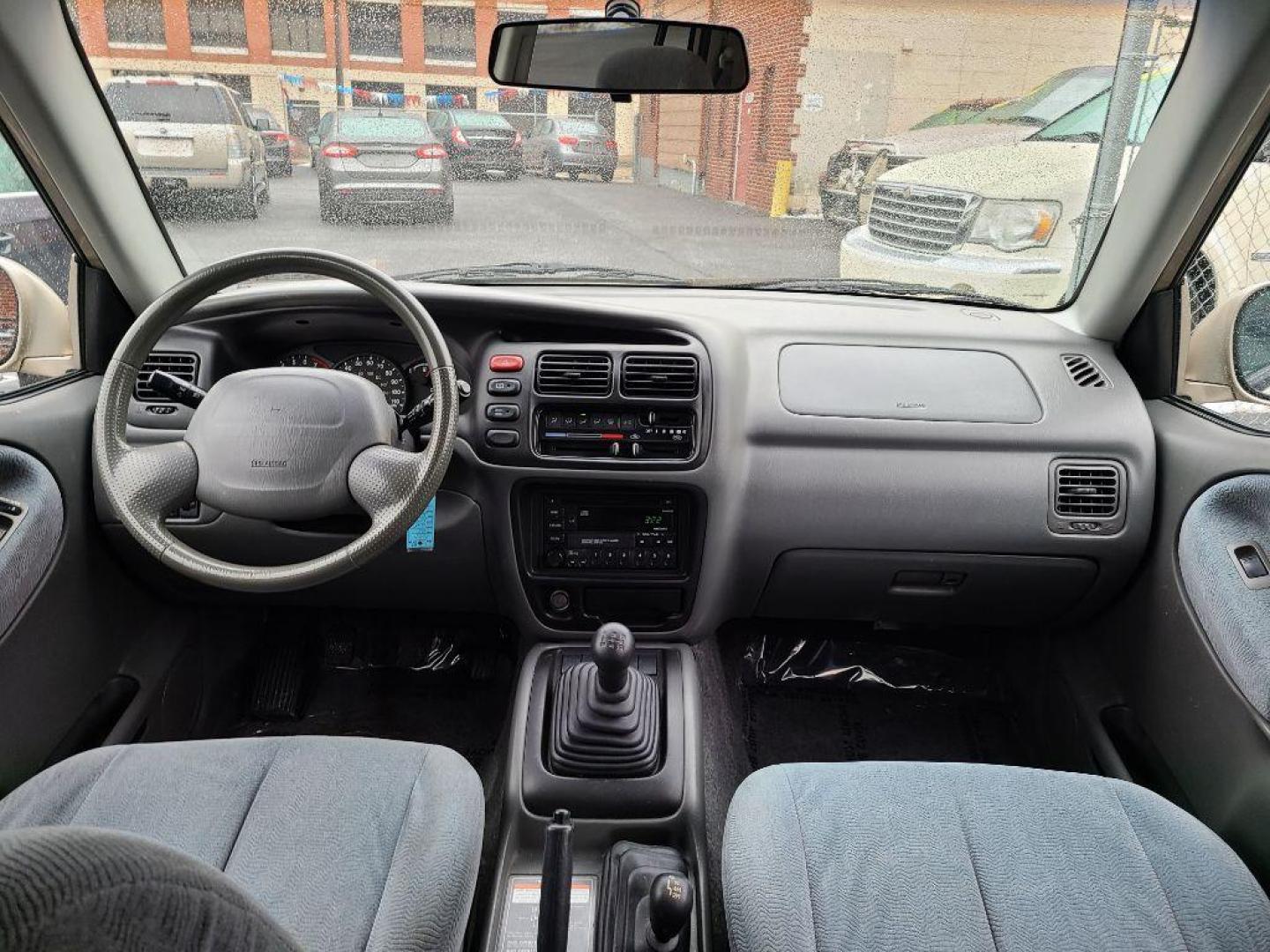 2002 BEIGE SUZUKI XL7 PLUS (JS3TX92V924) with an 2.7L engine, Automatic transmission, located at 117 North Cameron Street, Harrisburg, PA, 17101, (717) 963-8962, 40.266762, -76.875259 - WE FINANCE!!! Good Credit/ Bad Credit/ No Credit - ALL Trade-Ins Welcomed!!! ***Guaranteed Credit Approval*** APPLY ONLINE or CALL us TODAY ;) Internet Prices and Marketplace Prices are SPECIAL discounted ***CASH DEALS*** Retail Prices are higher. Please call us to discuss your cash and finan - Photo#9