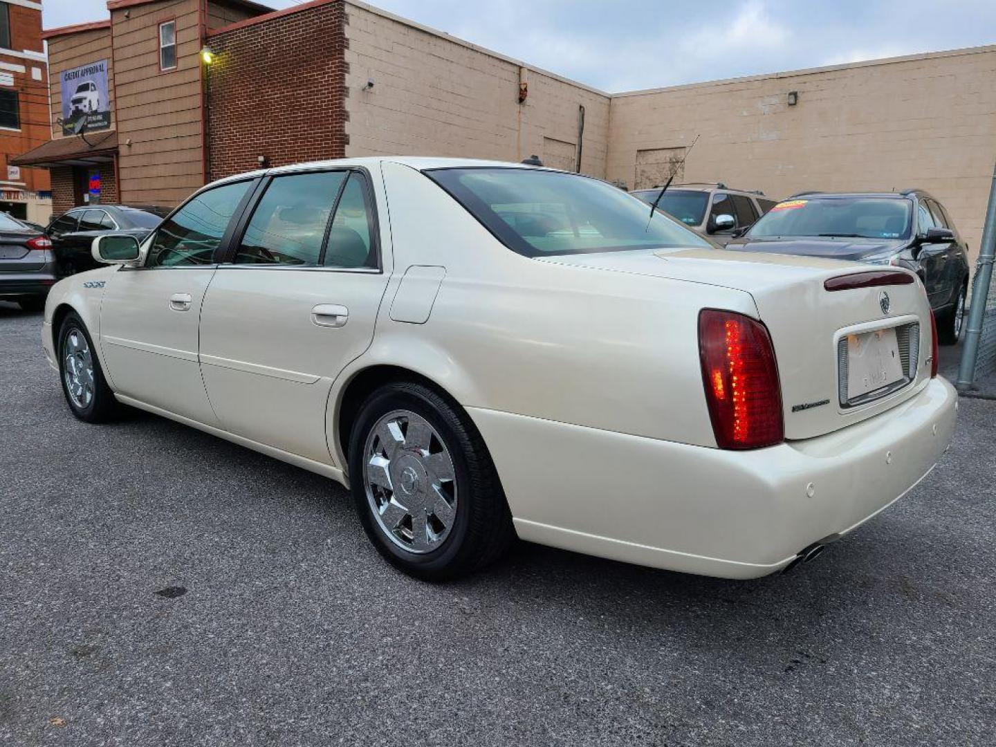 2003 WHITE CADILLAC DEVILLE DTS (1G6KF57963U) with an 4.6L engine, Automatic transmission, located at 117 North Cameron Street, Harrisburg, PA, 17101, (717) 963-8962, 40.266762, -76.875259 - WE FINANCE!!! Good Credit/ Bad Credit/ No Credit - ALL Trade-Ins Welcomed!!! ***Guaranteed Credit Approval*** APPLY ONLINE or CALL us TODAY ;) Internet Prices and Marketplace Prices are SPECIAL discounted ***CASH DEALS*** Retail Prices are higher. Please call us to discuss your cash and finan - Photo#2