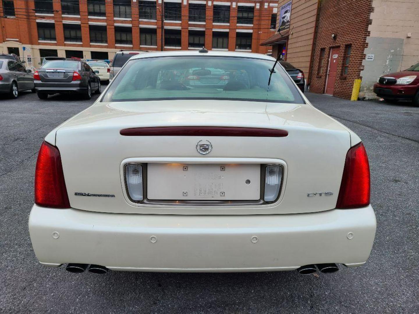 2003 WHITE CADILLAC DEVILLE DTS (1G6KF57963U) with an 4.6L engine, Automatic transmission, located at 117 North Cameron Street, Harrisburg, PA, 17101, (717) 963-8962, 40.266762, -76.875259 - WE FINANCE!!! Good Credit/ Bad Credit/ No Credit - ALL Trade-Ins Welcomed!!! ***Guaranteed Credit Approval*** APPLY ONLINE or CALL us TODAY ;) Internet Prices and Marketplace Prices are SPECIAL discounted ***CASH DEALS*** Retail Prices are higher. Please call us to discuss your cash and finan - Photo#3