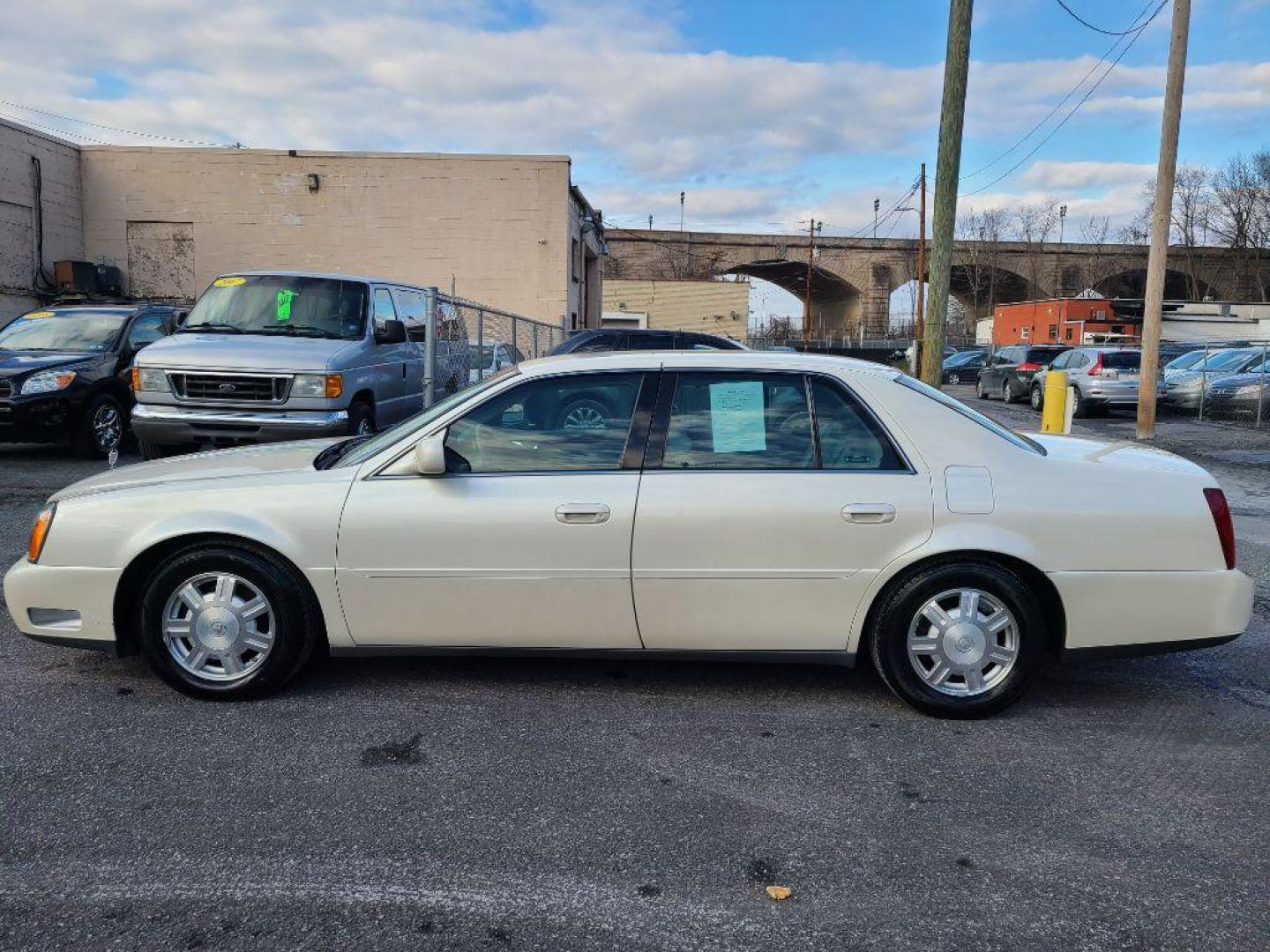 2003 WHITE CADILLAC DEVILLE SEDAN (1G6KD54Y63U) with an 4.6L engine, Automatic transmission, located at 117 North Cameron Street, Harrisburg, PA, 17101, (717) 963-8962, 40.266762, -76.875259 - WE FINANCE!!! Good Credit/ Bad Credit/ No Credit - ALL Trade-Ins Welcomed!!! ***Guaranteed Credit Approval*** APPLY ONLINE or CALL us TODAY ;) Internet Prices and Marketplace Prices are SPECIAL discounted ***CASH DEALS*** Retail Prices are higher. Please call us to discuss your cash and finan - Photo#1