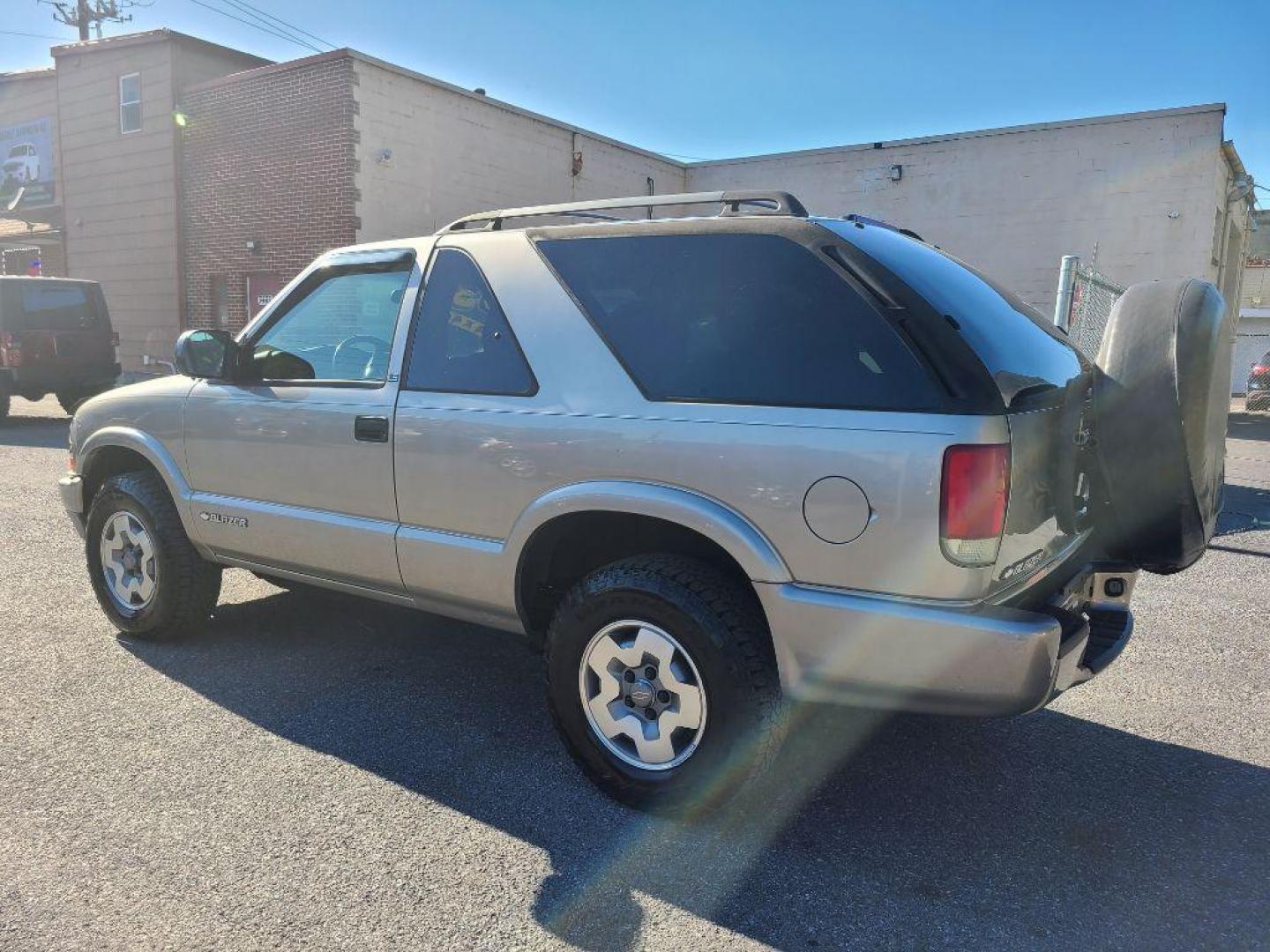 2003 GOLD CHEVROLET BLAZER LS (1GNCT18XX3K) with an 4.3L engine, Automatic transmission, located at 117 North Cameron Street, Harrisburg, PA, 17101, (717) 963-8962, 40.266762, -76.875259 - WE FINANCE!!! Good Credit/ Bad Credit/ No Credit - ALL Trade-Ins Welcomed!!! ***Guaranteed Credit Approval*** APPLY ONLINE or CALL us TODAY ;) Internet Prices and Marketplace Prices are SPECIAL discounted ***CASH DEALS*** Retail Prices are higher. Please call us to discuss your cash and finan - Photo#2