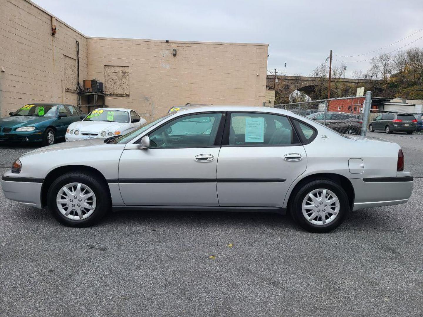 2003 SILVER CHEVROLET IMPALA SDN (2G1WF52E939) with an 3.4L engine, Automatic transmission, located at 117 North Cameron Street, Harrisburg, PA, 17101, (717) 963-8962, 40.266762, -76.875259 - WE FINANCE!!! Good Credit/ Bad Credit/ No Credit - ALL Trade-Ins Welcomed!!! ***Guaranteed Credit Approval*** APPLY ONLINE or CALL us TODAY ;) Internet Prices and Marketplace Prices are SPECIAL discounted ***CASH DEALS*** Retail Prices are higher. Please call us to discuss your cash and finan - Photo#1