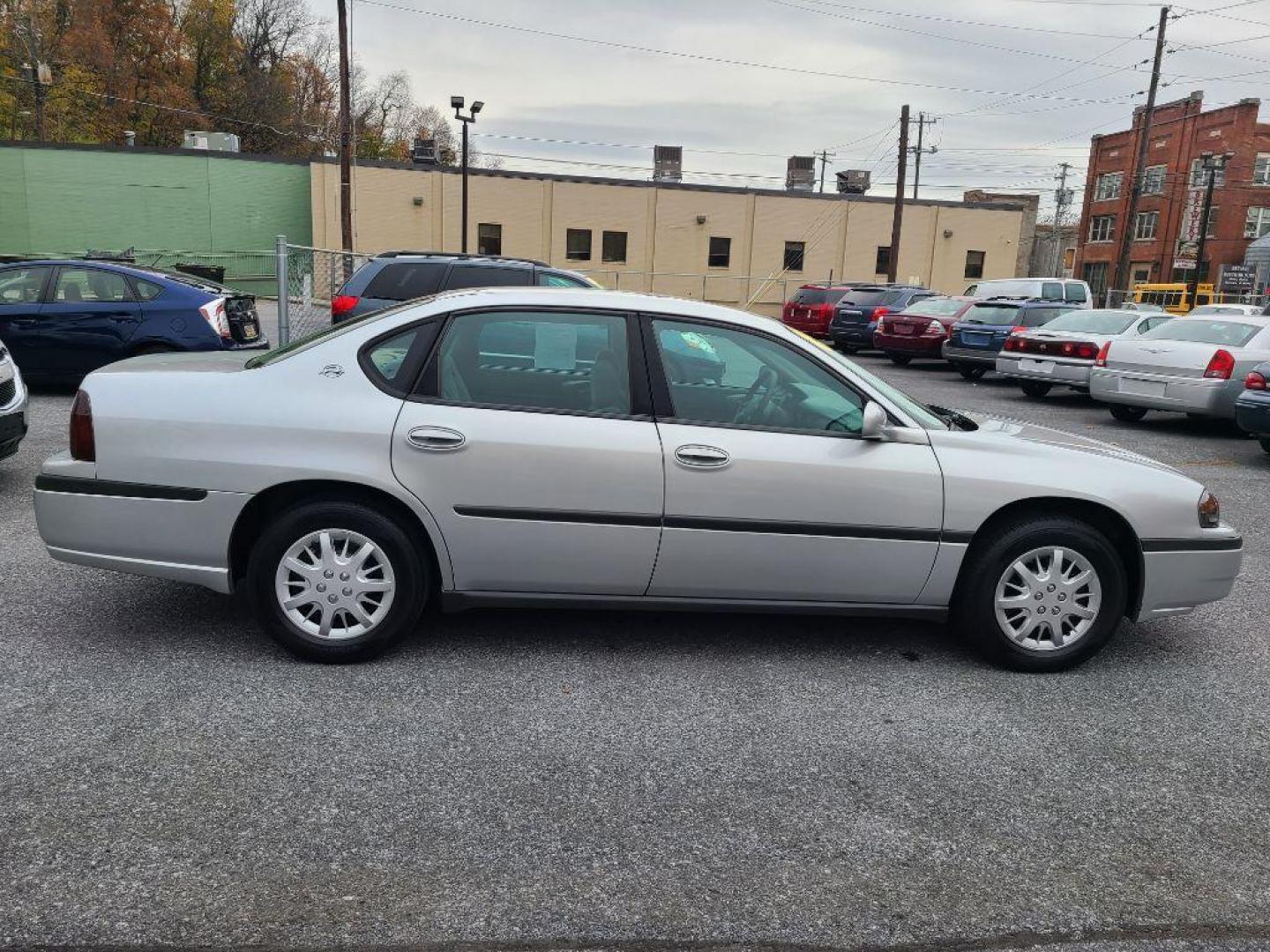 2003 SILVER CHEVROLET IMPALA SDN (2G1WF52E939) with an 3.4L engine, Automatic transmission, located at 117 North Cameron Street, Harrisburg, PA, 17101, (717) 963-8962, 40.266762, -76.875259 - WE FINANCE!!! Good Credit/ Bad Credit/ No Credit - ALL Trade-Ins Welcomed!!! ***Guaranteed Credit Approval*** APPLY ONLINE or CALL us TODAY ;) Internet Prices and Marketplace Prices are SPECIAL discounted ***CASH DEALS*** Retail Prices are higher. Please call us to discuss your cash and finan - Photo#5