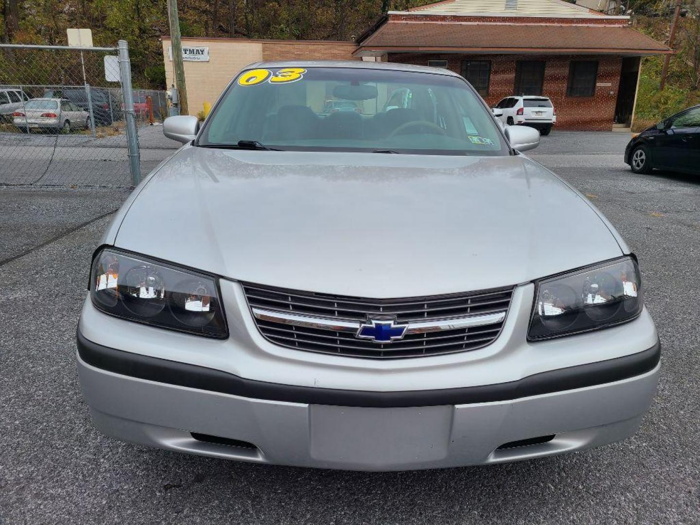 2003 SILVER CHEVROLET IMPALA SDN (2G1WF52E939) with an 3.4L engine, Automatic transmission, located at 117 North Cameron Street, Harrisburg, PA, 17101, (717) 963-8962, 40.266762, -76.875259 - WE FINANCE!!! Good Credit/ Bad Credit/ No Credit - ALL Trade-Ins Welcomed!!! ***Guaranteed Credit Approval*** APPLY ONLINE or CALL us TODAY ;) Internet Prices and Marketplace Prices are SPECIAL discounted ***CASH DEALS*** Retail Prices are higher. Please call us to discuss your cash and finan - Photo#7