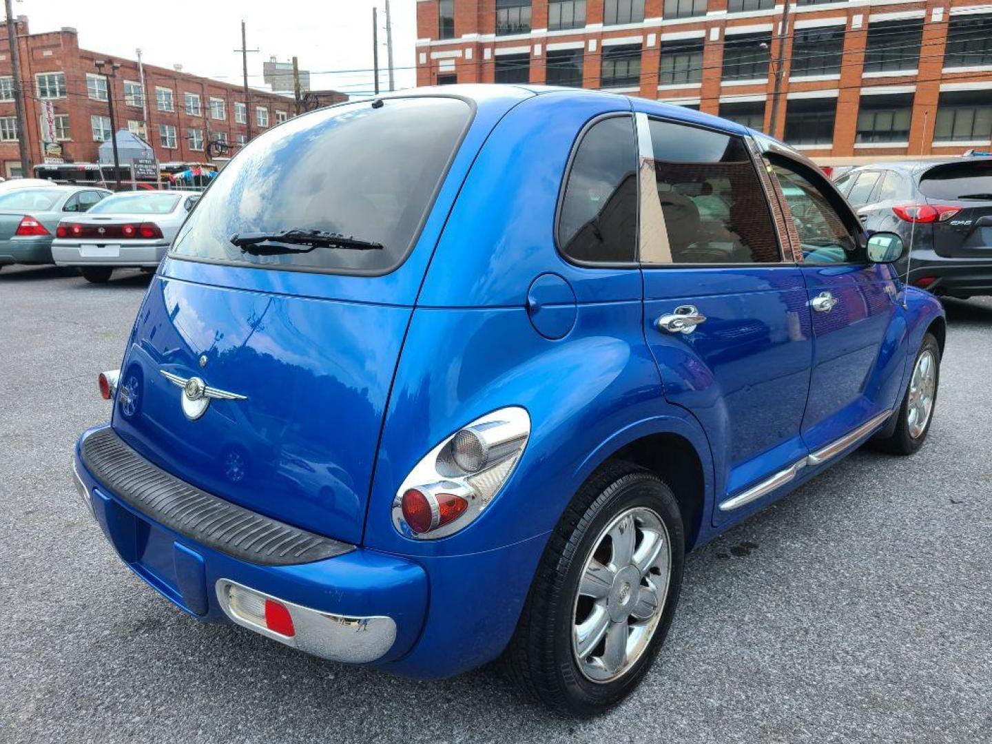 2003 BLUE CHRYSLER PT CRUISER LIMITED (3C8FY68B63T) with an 2.4L engine, Automatic transmission, located at 117 North Cameron Street, Harrisburg, PA, 17101, (717) 963-8962, 40.266762, -76.875259 - WE FINANCE!!! Good Credit/ Bad Credit/ No Credit - ALL Trade-Ins Welcomed!!! ***Guaranteed Credit Approval*** APPLY ONLINE or CALL us TODAY ;) Internet Prices and Marketplace Prices are SPECIAL discounted ***CASH DEALS*** Retail Prices are higher. Please call us to discuss your cash and finan - Photo#4