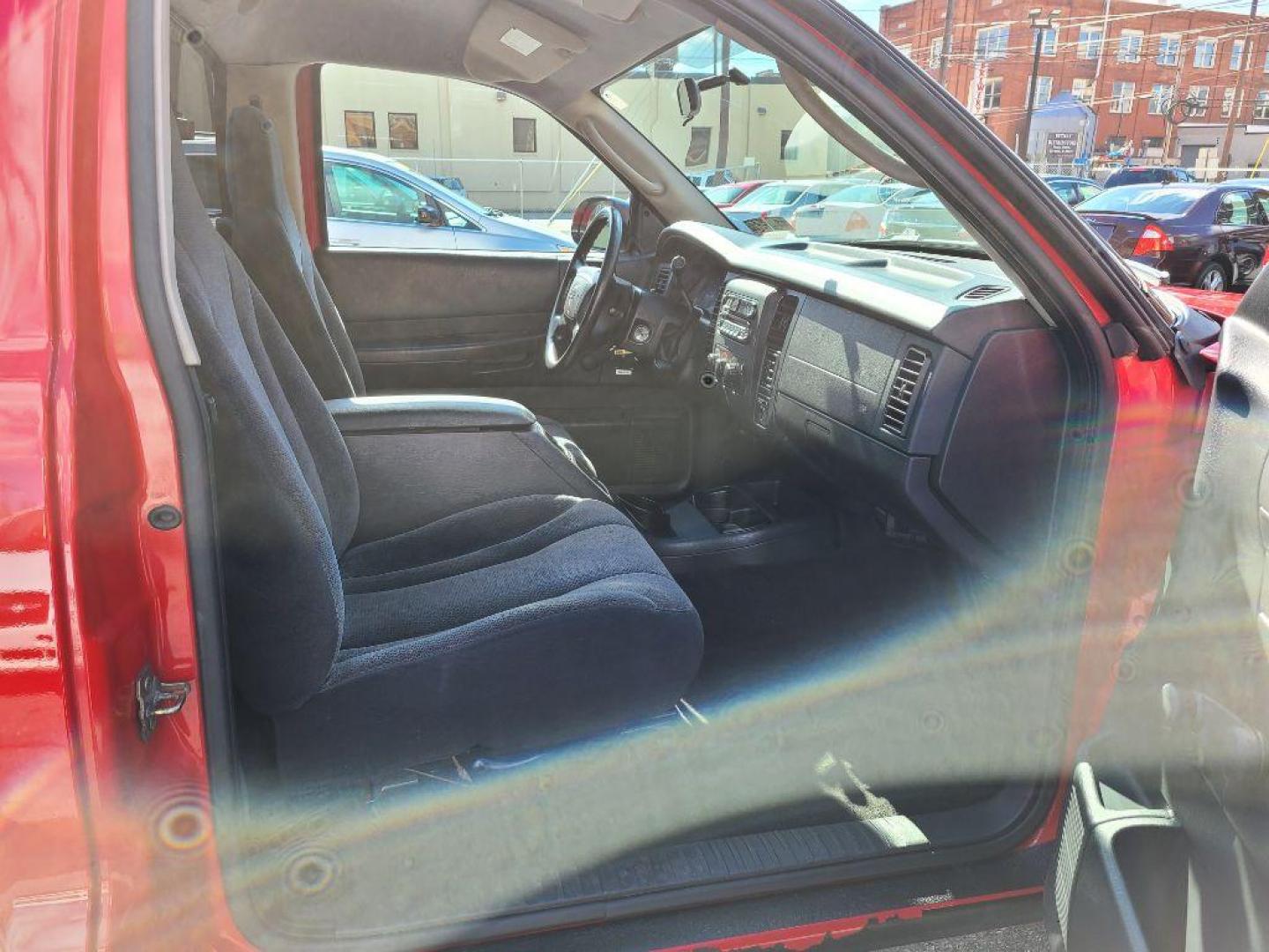 2003 RED DODGE DAKOTA SXT (1D7GG16X23S) with an 3.9L engine, Automatic transmission, located at 117 North Cameron Street, Harrisburg, PA, 17101, (717) 963-8962, 40.266762, -76.875259 - WE FINANCE!!! Good Credit/ Bad Credit/ No Credit - ALL Trade-Ins Welcomed!!! ***Guaranteed Credit Approval*** APPLY ONLINE or CALL us TODAY ;) Internet Prices and Marketplace Prices are SPECIAL discounted ***CASH DEALS*** Retail Prices are higher. Please call us to discuss your cash and finan - Photo#10