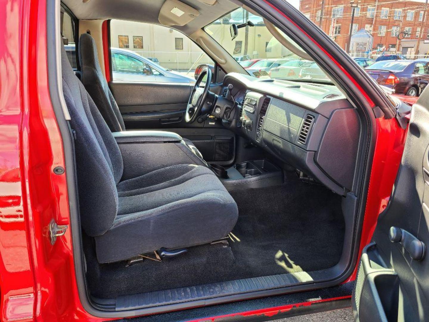 2003 RED DODGE DAKOTA SXT (1D7GG16X23S) with an 3.9L engine, Automatic transmission, located at 117 North Cameron Street, Harrisburg, PA, 17101, (717) 963-8962, 40.266762, -76.875259 - WE FINANCE!!! Good Credit/ Bad Credit/ No Credit - ALL Trade-Ins Welcomed!!! ***Guaranteed Credit Approval*** APPLY ONLINE or CALL us TODAY ;) Internet Prices and Marketplace Prices are SPECIAL discounted ***CASH DEALS*** Retail Prices are higher. Please call us to discuss your cash and finan - Photo#8