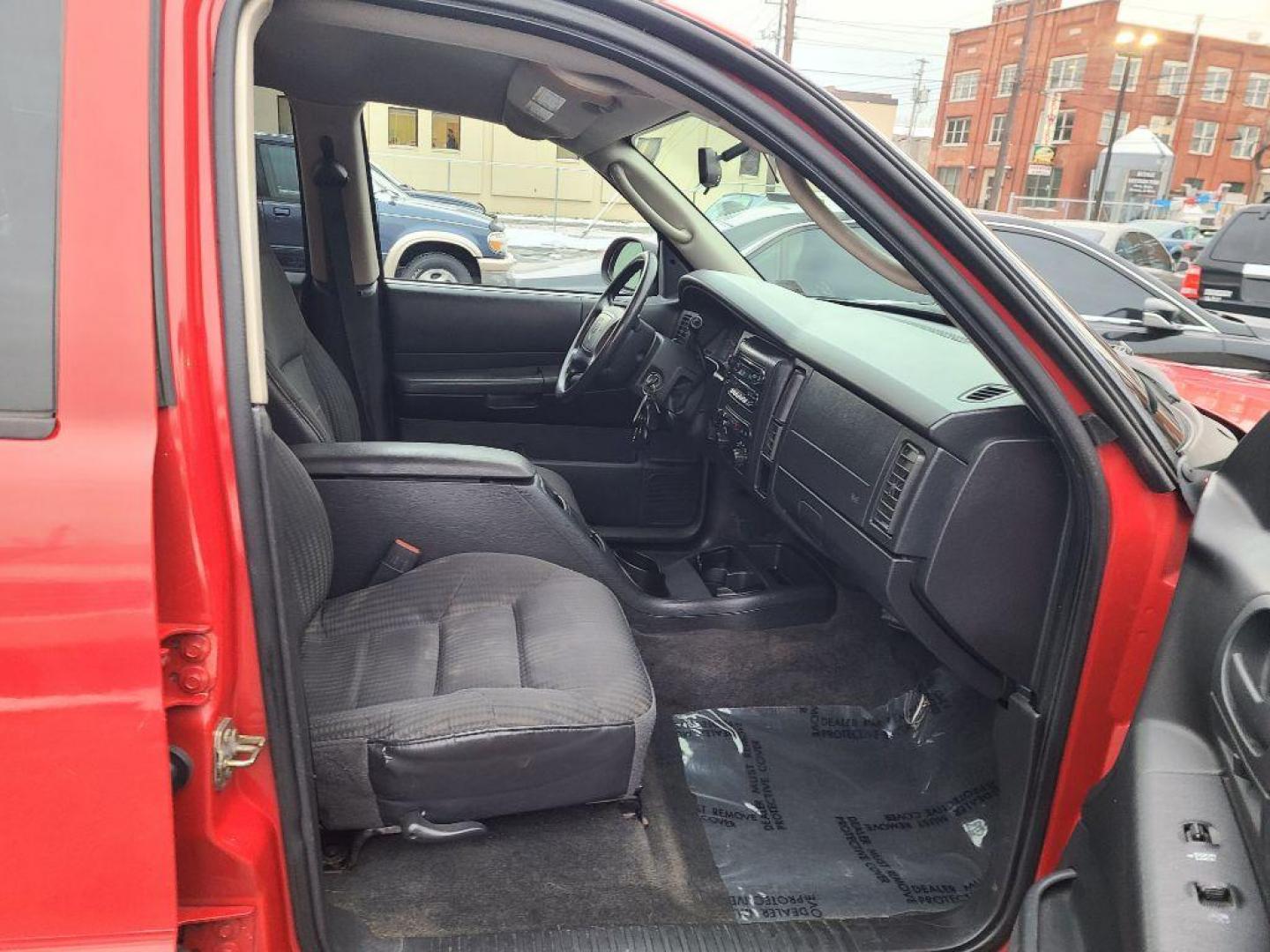 2003 RED DODGE DURANGO SPORT (1D4HS38N33F) with an 4.7L engine, Automatic transmission, located at 117 North Cameron Street, Harrisburg, PA, 17101, (717) 963-8962, 40.266762, -76.875259 - WE FINANCE!!! Good Credit/ Bad Credit/ No Credit - ALL Trade-Ins Welcomed!!! ***Guaranteed Credit Approval*** APPLY ONLINE or CALL us TODAY ;) Internet Prices and Marketplace Prices are SPECIAL discounted ***CASH DEALS*** Retail Prices are higher. Please call us to discuss your cash and finan - Photo#12