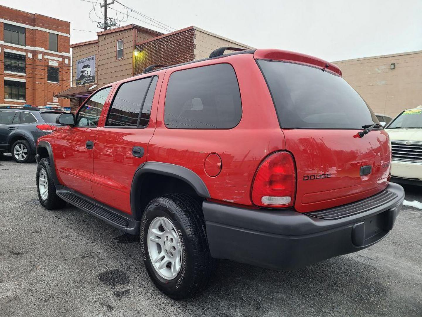 2003 RED DODGE DURANGO SPORT (1D4HS38N33F) with an 4.7L engine, Automatic transmission, located at 117 North Cameron Street, Harrisburg, PA, 17101, (717) 963-8962, 40.266762, -76.875259 - WE FINANCE!!! Good Credit/ Bad Credit/ No Credit - ALL Trade-Ins Welcomed!!! ***Guaranteed Credit Approval*** APPLY ONLINE or CALL us TODAY ;) Internet Prices and Marketplace Prices are SPECIAL discounted ***CASH DEALS*** Retail Prices are higher. Please call us to discuss your cash and finan - Photo#2