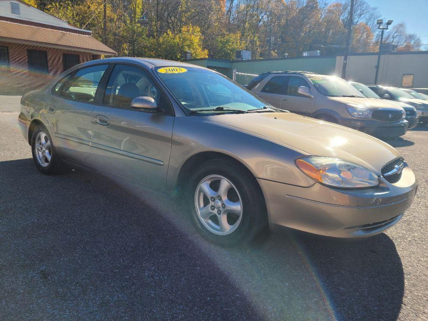 2003 TAN FORD TAURUS SES (1FAHP55U53G) with an 3.0L engine, Automatic transmission, located at 117 North Cameron Street, Harrisburg, PA, 17101, (717) 963-8962, 40.266762, -76.875259 - WE FINANCE!!! Good Credit/ Bad Credit/ No Credit - ALL Trade-Ins Welcomed!!! ***Guaranteed Credit Approval*** APPLY ONLINE or CALL us TODAY ;) Internet Prices and Marketplace Prices are SPECIAL discounted ***CASH DEALS*** Retail Prices are higher. Please call us to discuss your cash and finan - Photo#6