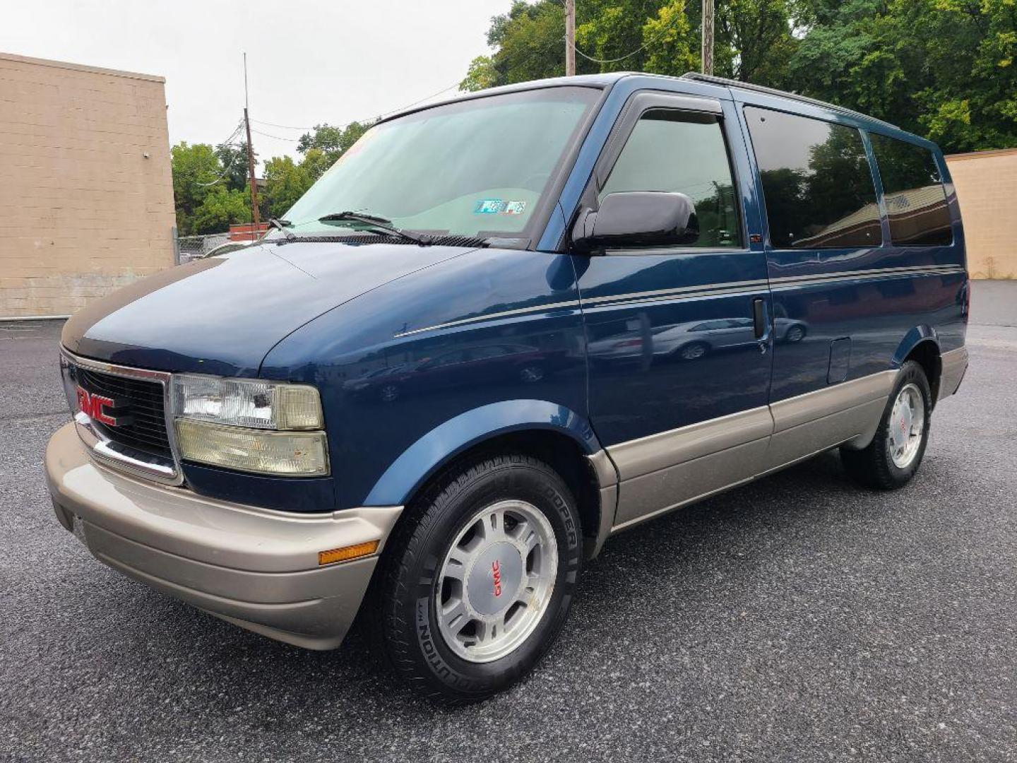 2003 BLUE GMC SAFARI XT (1GKEL19XX3B) with an 4.3L engine, Automatic transmission, located at 117 North Cameron Street, Harrisburg, PA, 17101, (717) 963-8962, 40.266762, -76.875259 - WE FINANCE!!! Good Credit/ Bad Credit/ No Credit - ALL Trade-Ins Welcomed!!! ***Guaranteed Credit Approval*** APPLY ONLINE or CALL us TODAY ;) Internet Prices and Marketplace Prices are SPECIAL discounted ***CASH DEALS*** Retail Prices are higher. Please call us to discuss your cash and finan - Photo#0