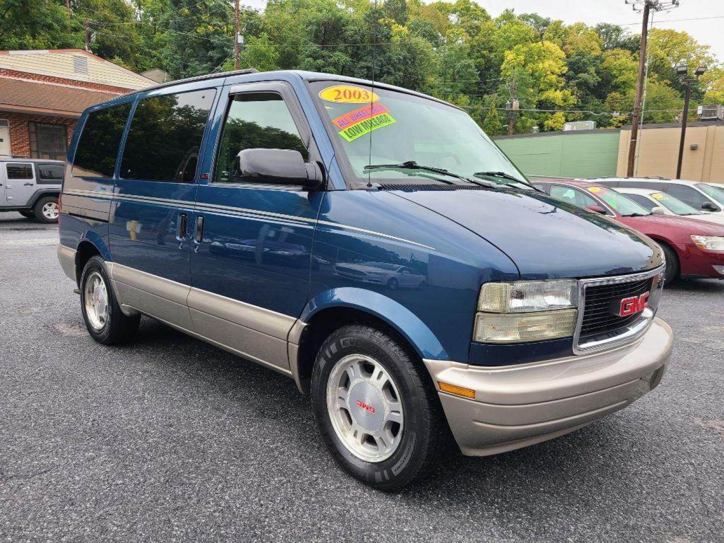 2003 BLUE GMC SAFARI XT (1GKEL19XX3B) with an 4.3L engine, Automatic transmission, located at 117 North Cameron Street, Harrisburg, PA, 17101, (717) 963-8962, 40.266762, -76.875259 - WE FINANCE!!! Good Credit/ Bad Credit/ No Credit - ALL Trade-Ins Welcomed!!! ***Guaranteed Credit Approval*** APPLY ONLINE or CALL us TODAY ;) Internet Prices and Marketplace Prices are SPECIAL discounted ***CASH DEALS*** Retail Prices are higher. Please call us to discuss your cash and finan - Photo#6