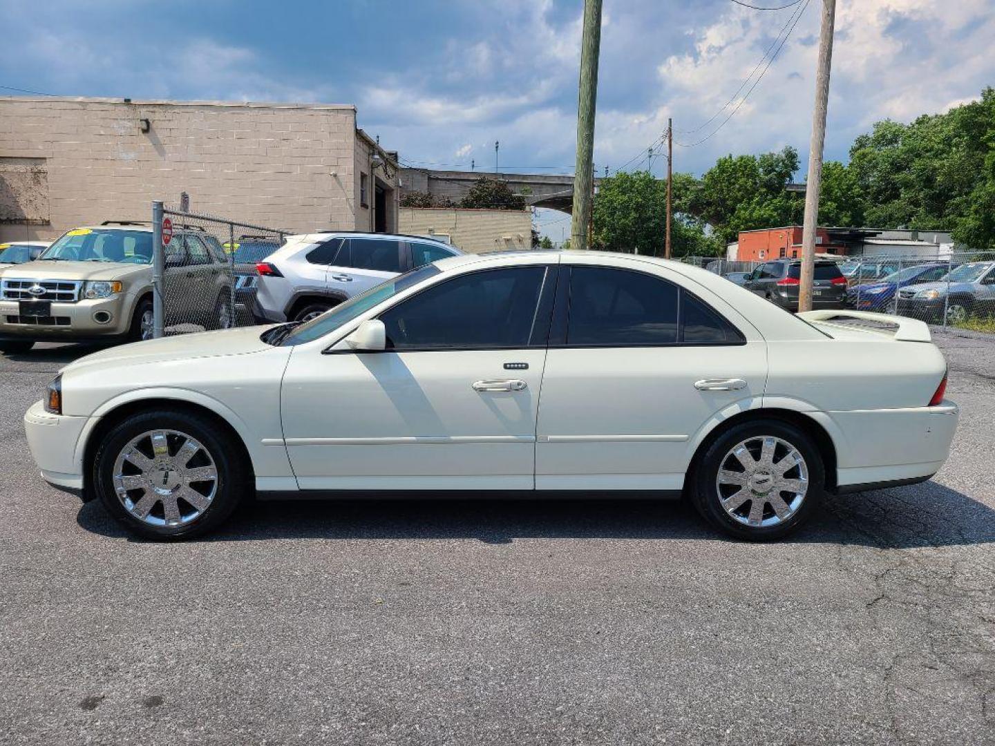 2003 PEARL LINCOLN LS (1LNHM87A93Y) with an 3.9L engine, Automatic transmission, located at 117 North Cameron Street, Harrisburg, PA, 17101, (717) 963-8962, 40.266762, -76.875259 - WE FINANCE!!! Good Credit/ Bad Credit/ No Credit - ALL Trade-Ins Welcomed!!! ***Guaranteed Credit Approval*** APPLY ONLINE or CALL us TODAY ;) Internet Prices and Marketplace Prices are SPECIAL discounted ***CASH DEALS*** Retail Prices are higher. Please call us to discuss your cash and finan - Photo#1