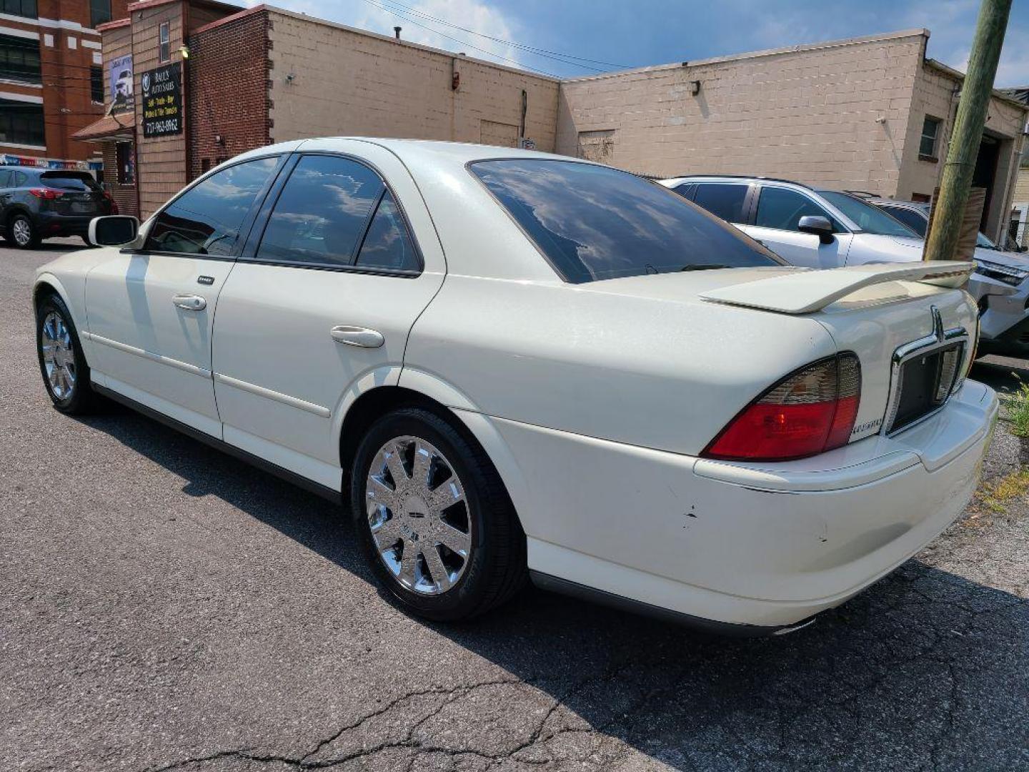 2003 PEARL LINCOLN LS (1LNHM87A93Y) with an 3.9L engine, Automatic transmission, located at 117 North Cameron Street, Harrisburg, PA, 17101, (717) 963-8962, 40.266762, -76.875259 - WE FINANCE!!! Good Credit/ Bad Credit/ No Credit - ALL Trade-Ins Welcomed!!! ***Guaranteed Credit Approval*** APPLY ONLINE or CALL us TODAY ;) Internet Prices and Marketplace Prices are SPECIAL discounted ***CASH DEALS*** Retail Prices are higher. Please call us to discuss your cash and finan - Photo#2