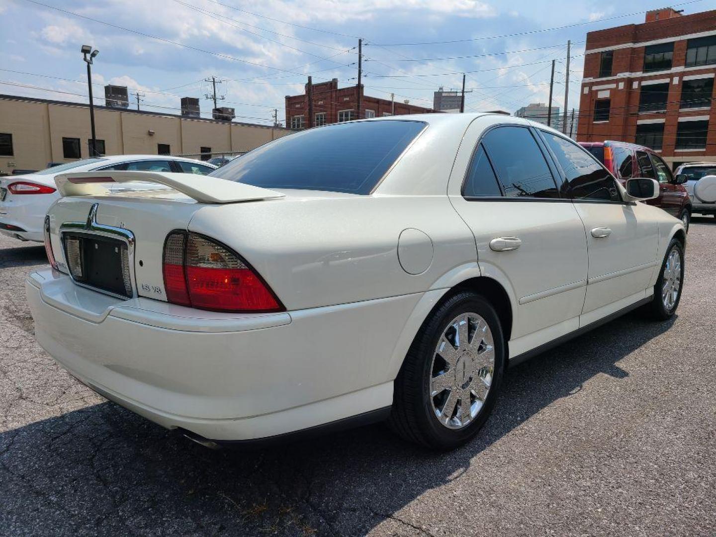 2003 PEARL LINCOLN LS (1LNHM87A93Y) with an 3.9L engine, Automatic transmission, located at 117 North Cameron Street, Harrisburg, PA, 17101, (717) 963-8962, 40.266762, -76.875259 - WE FINANCE!!! Good Credit/ Bad Credit/ No Credit - ALL Trade-Ins Welcomed!!! ***Guaranteed Credit Approval*** APPLY ONLINE or CALL us TODAY ;) Internet Prices and Marketplace Prices are SPECIAL discounted ***CASH DEALS*** Retail Prices are higher. Please call us to discuss your cash and finan - Photo#4