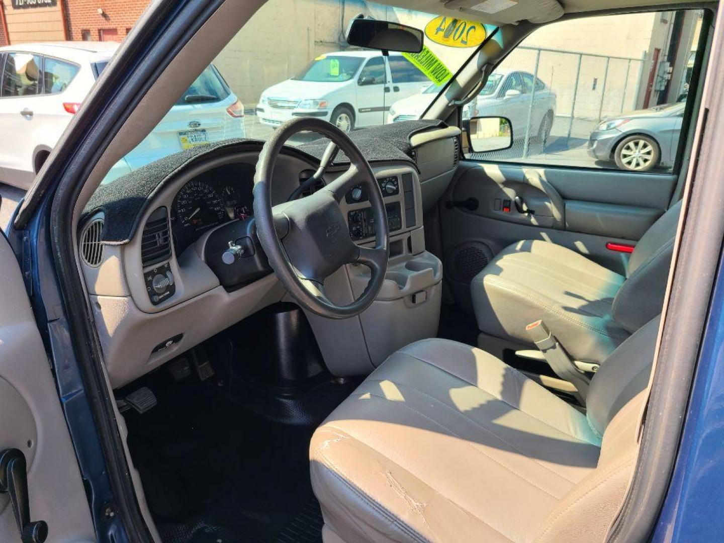 2004 BLUE CHEVROLET ASTRO EXTCARGO (1GCDM19X14B) with an 4.3L engine, Automatic transmission, located at 117 North Cameron Street, Harrisburg, PA, 17101, (717) 963-8962, 40.266762, -76.875259 - WE FINANCE!!! Good Credit/ Bad Credit/ No Credit - ALL Trade-Ins Welcomed!!! ***Guaranteed Credit Approval*** APPLY ONLINE or CALL us TODAY ;) Internet Prices and Marketplace Prices are SPECIAL discounted ***CASH DEALS*** Retail Prices are higher. Please call us to discuss your cash and finan - Photo#14