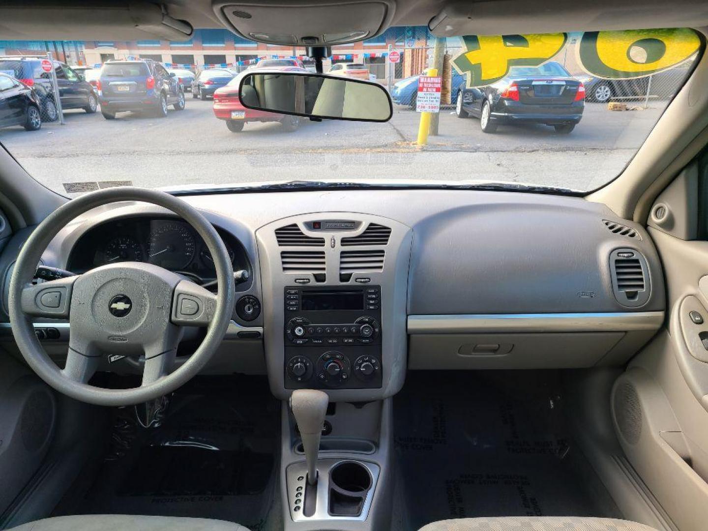 2004 WHITE CHEVROLET MALIBU MAXX LS (1G1ZT64864F) with an 3.5L engine, Automatic transmission, located at 117 North Cameron Street, Harrisburg, PA, 17101, (717) 963-8962, 40.266762, -76.875259 - WE FINANCE!!! Good Credit/ Bad Credit/ No Credit - ALL Trade-Ins Welcomed!!! ***Guaranteed Credit Approval*** APPLY ONLINE or CALL us TODAY ;) Internet Prices and Marketplace Prices are SPECIAL discounted ***CASH DEALS*** Retail Prices are higher. Please call us to discuss your cash and finan - Photo#8