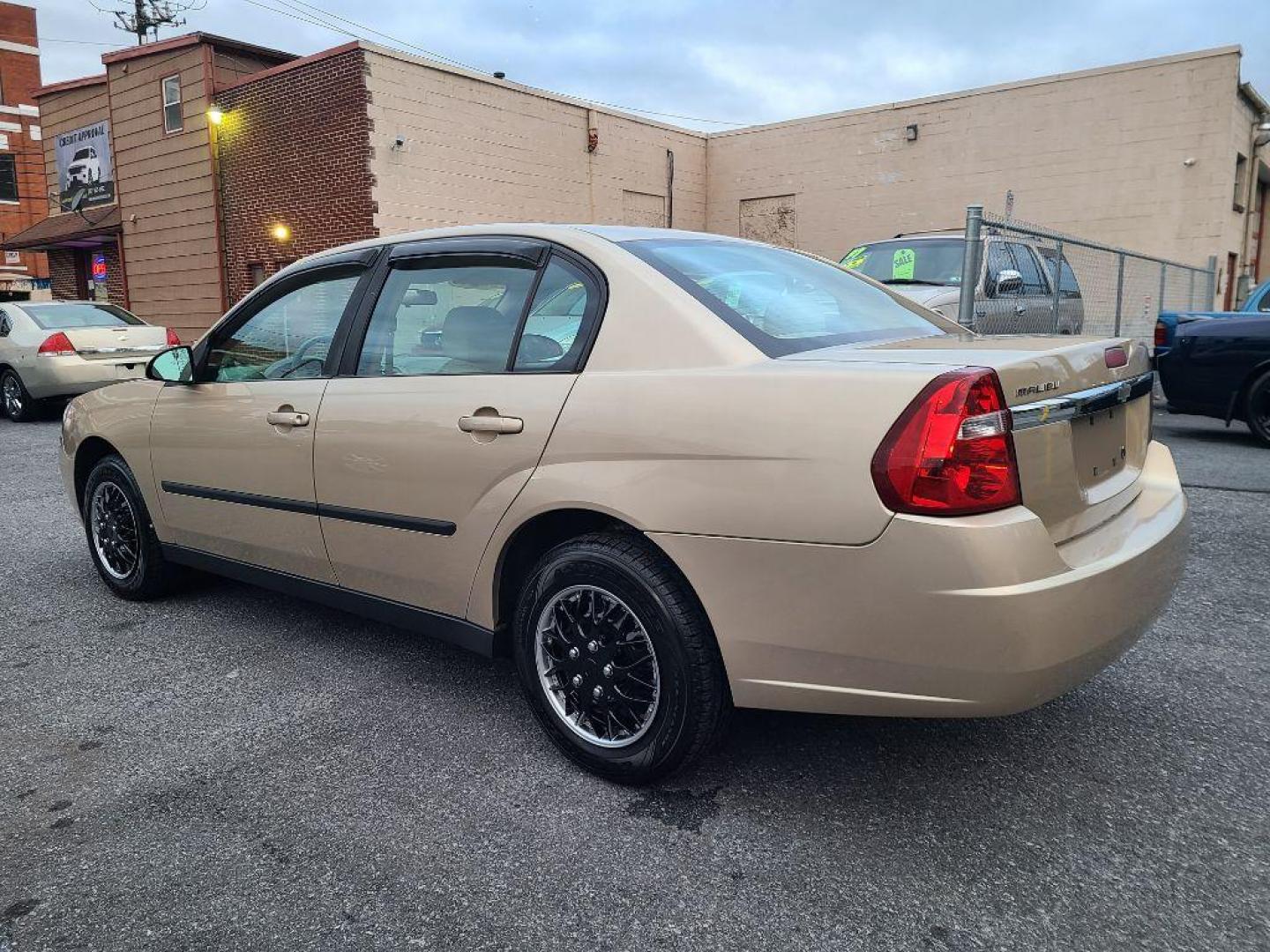 2004 GOLD CHEVROLET MALIBU (1G1ZS52F54F) with an 2.2L engine, Automatic transmission, located at 117 North Cameron Street, Harrisburg, PA, 17101, (717) 963-8962, 40.266762, -76.875259 - WE FINANCE!!! Good Credit/ Bad Credit/ No Credit - ALL Trade-Ins Welcomed!!! ***Guaranteed Credit Approval*** APPLY ONLINE or CALL us TODAY ;) Internet Prices and Marketplace Prices are SPECIAL discounted ***CASH DEALS*** Retail Prices are higher. Please call us to discuss your cash and finan - Photo#2