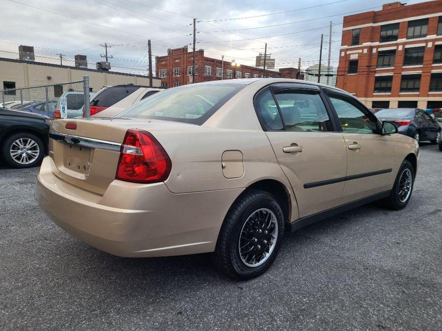 2004 GOLD CHEVROLET MALIBU (1G1ZS52F54F) with an 2.2L engine, Automatic transmission, located at 117 North Cameron Street, Harrisburg, PA, 17101, (717) 963-8962, 40.266762, -76.875259 - WE FINANCE!!! Good Credit/ Bad Credit/ No Credit - ALL Trade-Ins Welcomed!!! ***Guaranteed Credit Approval*** APPLY ONLINE or CALL us TODAY ;) Internet Prices and Marketplace Prices are SPECIAL discounted ***CASH DEALS*** Retail Prices are higher. Please call us to discuss your cash and finan - Photo#4