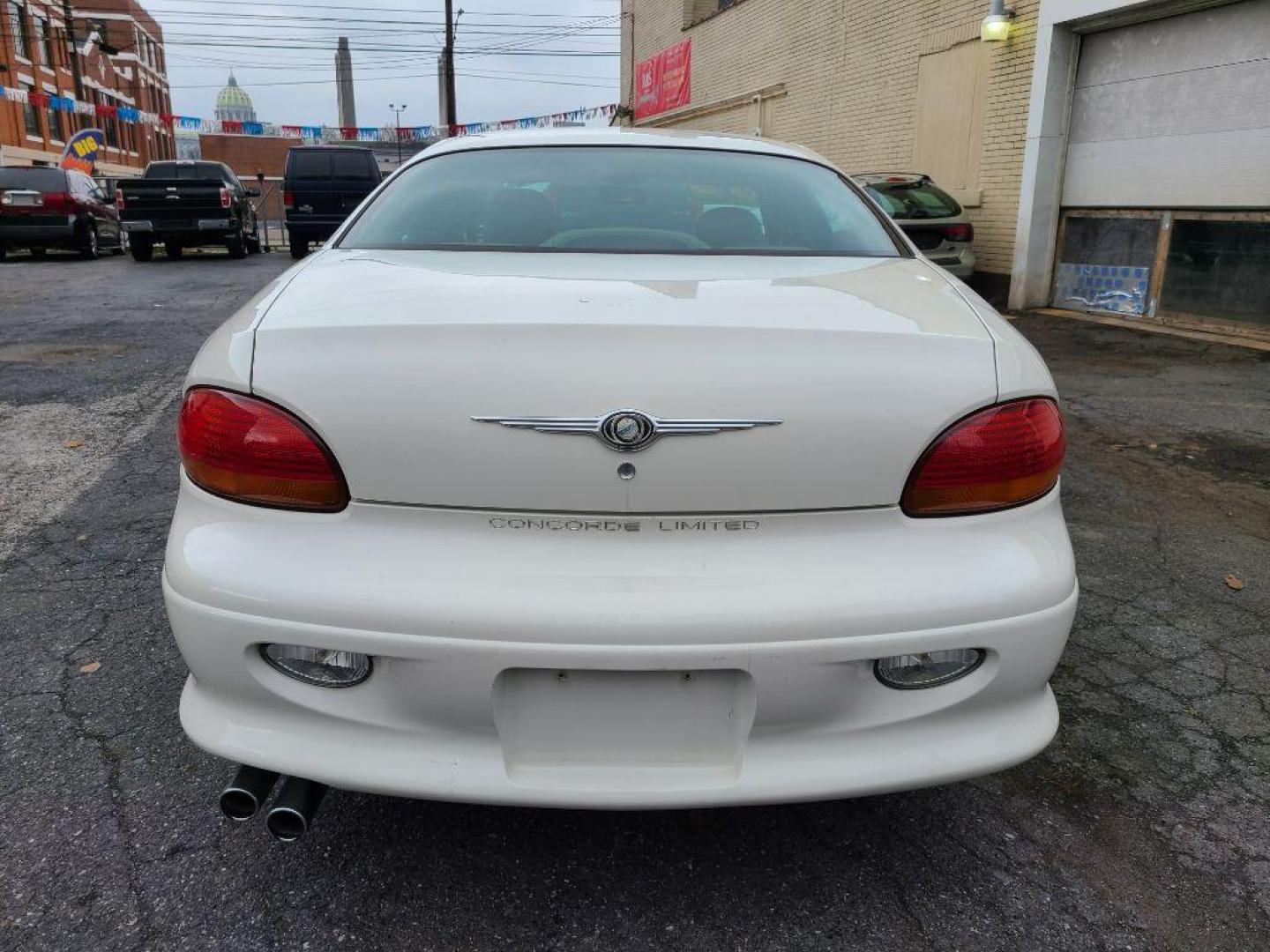 2004 WHITE CHRYSLER CONCORDE LIMITED (2C3HD56G84H) with an 3.5L engine, Automatic transmission, located at 117 North Cameron Street, Harrisburg, PA, 17101, (717) 963-8962, 40.266762, -76.875259 - WE FINANCE!!! Good Credit/ Bad Credit/ No Credit - ALL Trade-Ins Welcomed!!! ***Guaranteed Credit Approval*** APPLY ONLINE or CALL us TODAY ;) Internet Prices and Marketplace Prices are SPECIAL discounted ***CASH DEALS*** Retail Prices are higher. Please call us to discuss your cash and finan - Photo#3