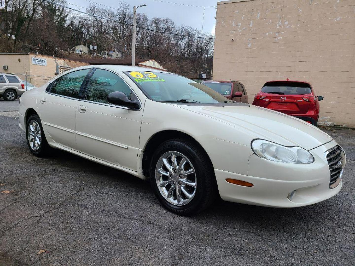 2004 WHITE CHRYSLER CONCORDE LIMITED (2C3HD56G84H) with an 3.5L engine, Automatic transmission, located at 117 North Cameron Street, Harrisburg, PA, 17101, (717) 963-8962, 40.266762, -76.875259 - WE FINANCE!!! Good Credit/ Bad Credit/ No Credit - ALL Trade-Ins Welcomed!!! ***Guaranteed Credit Approval*** APPLY ONLINE or CALL us TODAY ;) Internet Prices and Marketplace Prices are SPECIAL discounted ***CASH DEALS*** Retail Prices are higher. Please call us to discuss your cash and finan - Photo#6