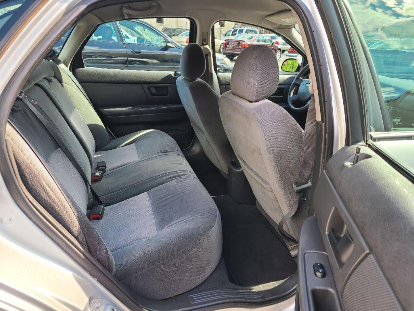 2004 SILVER FORD TAURUS SES (1FAFP55S74G) with an 3.0L engine, Automatic transmission, located at 117 North Cameron Street, Harrisburg, PA, 17101, (717) 963-8962, 40.266762, -76.875259 - WE FINANCE!!! Good Credit/ Bad Credit/ No Credit - ALL Trade-Ins Welcomed!!! ***Guaranteed Credit Approval*** APPLY ONLINE or CALL us TODAY ;) Internet Prices and Marketplace Prices are SPECIAL discounted ***CASH DEALS*** Retail Prices are higher. Please call us to discuss your cash and finan - Photo#10