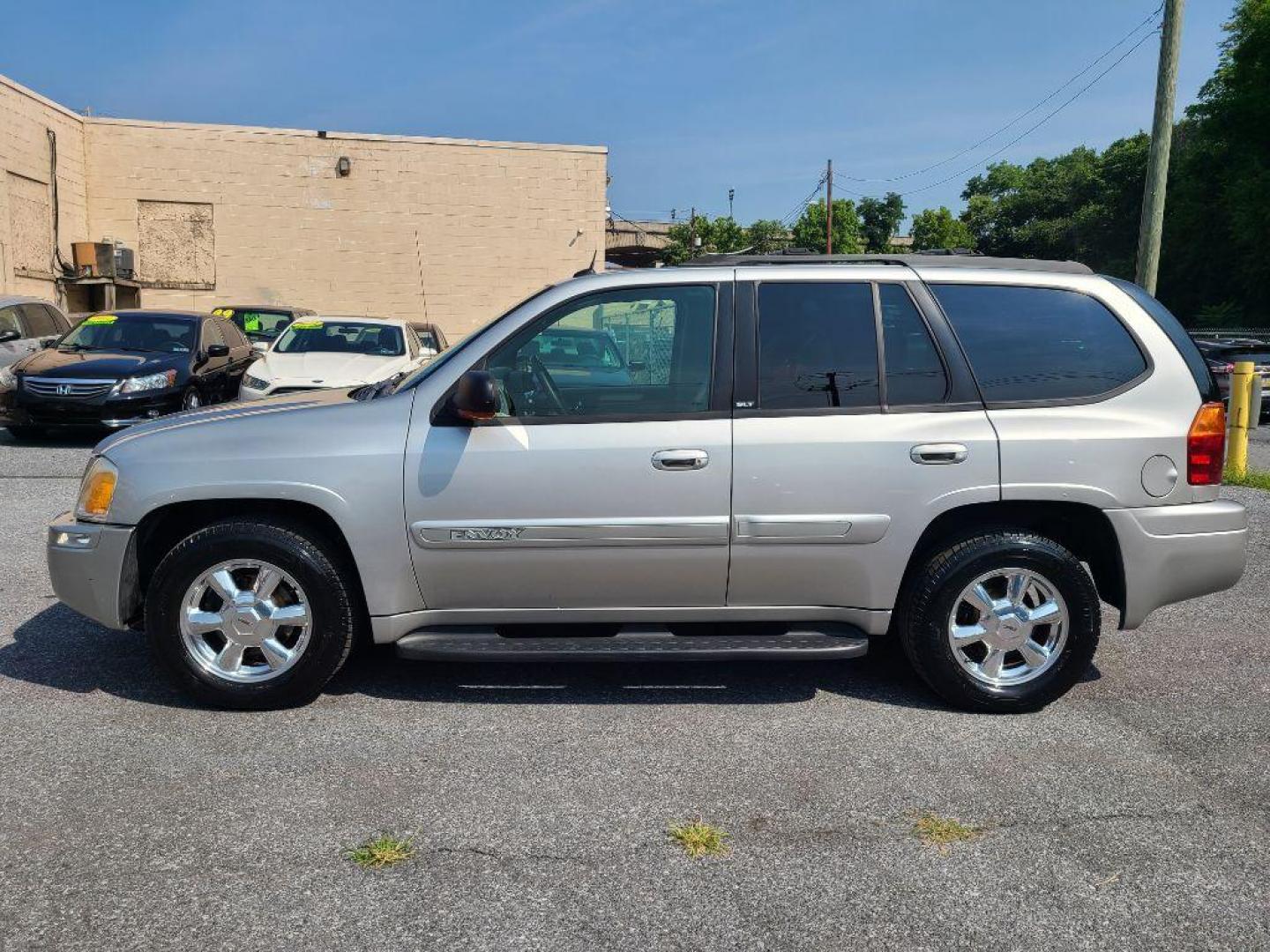 2004 SILVER GMC ENVOY SLT (1GKDT13S242) with an 4.2L engine, Automatic transmission, located at 117 North Cameron Street, Harrisburg, PA, 17101, (717) 963-8962, 40.266762, -76.875259 - WE FINANCE!!! Good Credit/ Bad Credit/ No Credit - ALL Trade-Ins Welcomed!!! ***Guaranteed Credit Approval*** APPLY ONLINE or CALL us TODAY ;) Internet Prices and Marketplace Prices are SPECIAL discounted ***CASH DEALS*** Retail Prices are higher. Please call us to discuss your cash and finan - Photo#1