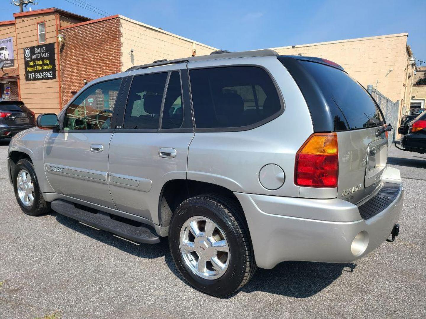 2004 SILVER GMC ENVOY SLT (1GKDT13S242) with an 4.2L engine, Automatic transmission, located at 117 North Cameron Street, Harrisburg, PA, 17101, (717) 963-8962, 40.266762, -76.875259 - WE FINANCE!!! Good Credit/ Bad Credit/ No Credit - ALL Trade-Ins Welcomed!!! ***Guaranteed Credit Approval*** APPLY ONLINE or CALL us TODAY ;) Internet Prices and Marketplace Prices are SPECIAL discounted ***CASH DEALS*** Retail Prices are higher. Please call us to discuss your cash and finan - Photo#2