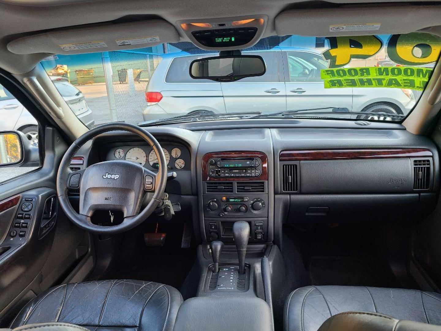 2004 BLACK JEEP GRAND CHEROKEE LIMITED (1J4GW58NX4C) with an 4.7L engine, Automatic transmission, located at 117 North Cameron Street, Harrisburg, PA, 17101, (717) 963-8962, 40.266762, -76.875259 - WE FINANCE!!! Good Credit/ Bad Credit/ No Credit - ALL Trade-Ins Welcomed!!! ***Guaranteed Credit Approval*** APPLY ONLINE or CALL us TODAY ;) Internet Prices and Marketplace Prices are SPECIAL discounted ***CASH DEALS*** Retail Prices are higher. Please call us to discuss your cash and finan - Photo#11