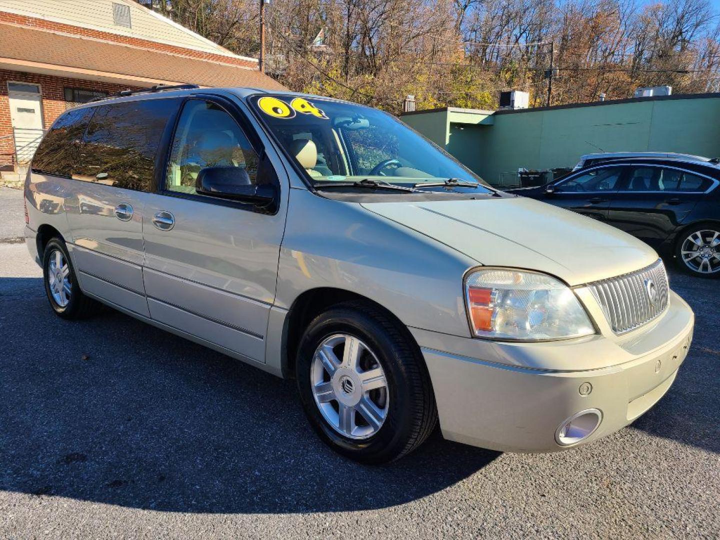 2004 GOLD MERCURY MONTEREY CONVENIENCE (2MRDA20294B) with an 4.2L engine, Automatic transmission, located at 117 North Cameron Street, Harrisburg, PA, 17101, (717) 963-8962, 40.266762, -76.875259 - WE FINANCE!!! Good Credit/ Bad Credit/ No Credit - ALL Trade-Ins Welcomed!!! ***Guaranteed Credit Approval*** APPLY ONLINE or CALL us TODAY ;) Internet Prices and Marketplace Prices are SPECIAL discounted ***CASH DEALS*** Retail Prices are higher. Please call us to discuss your cash and finan - Photo#6