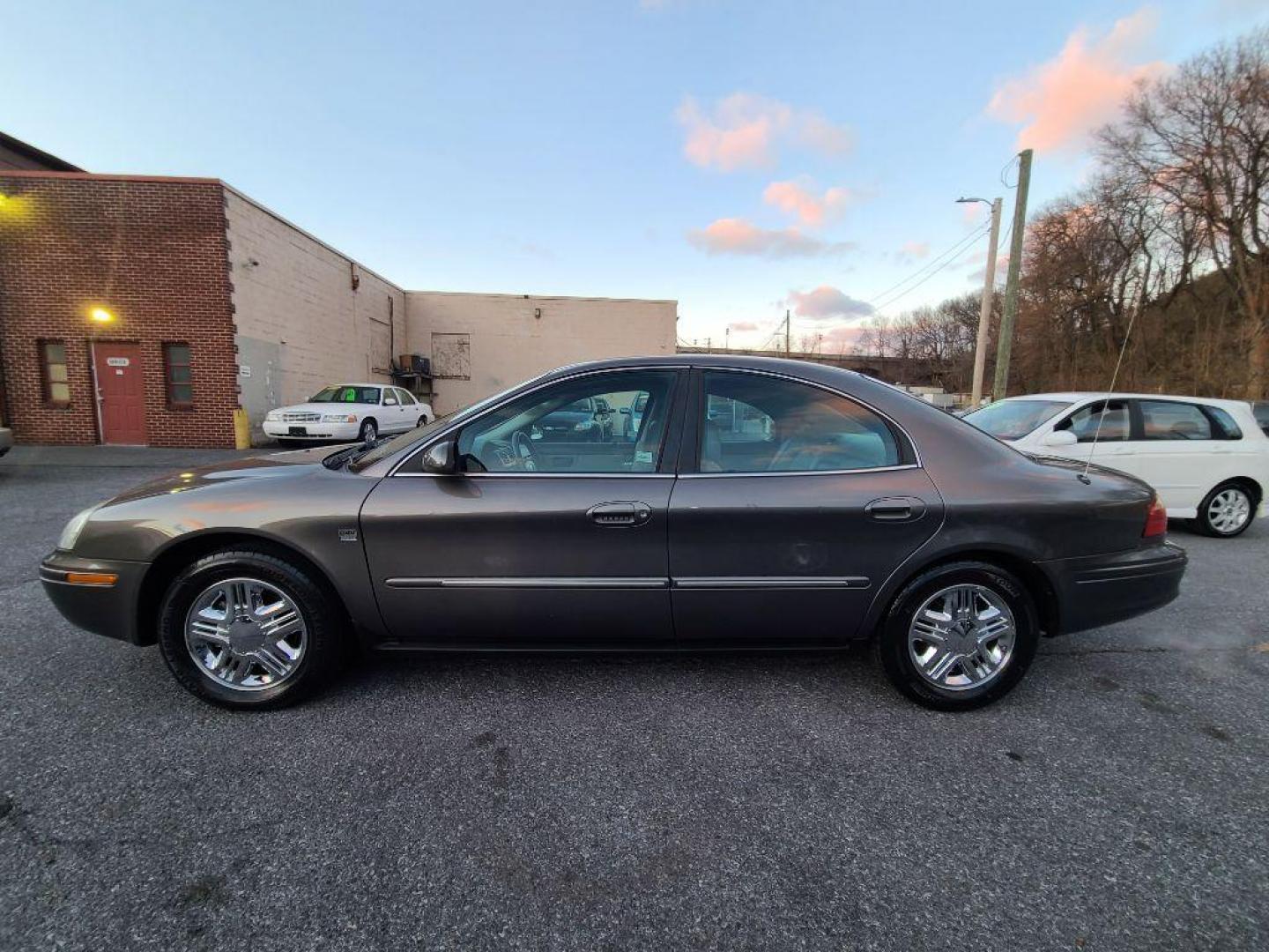 2004 GRAY MERCURY SABLE LS PREMIUM (1MEFM55S14A) with an 3.0L engine, Automatic transmission, located at 117 North Cameron Street, Harrisburg, PA, 17101, (717) 963-8962, 40.266762, -76.875259 - WE FINANCE!!! Good Credit/ Bad Credit/ No Credit - ALL Trade-Ins Welcomed!!! ***Guaranteed Credit Approval*** APPLY ONLINE or CALL us TODAY ;) Internet Prices and Marketplace Prices are SPECIAL discounted ***CASH DEALS*** Retail Prices are higher. Please call us to discuss your cash and finan - Photo#1