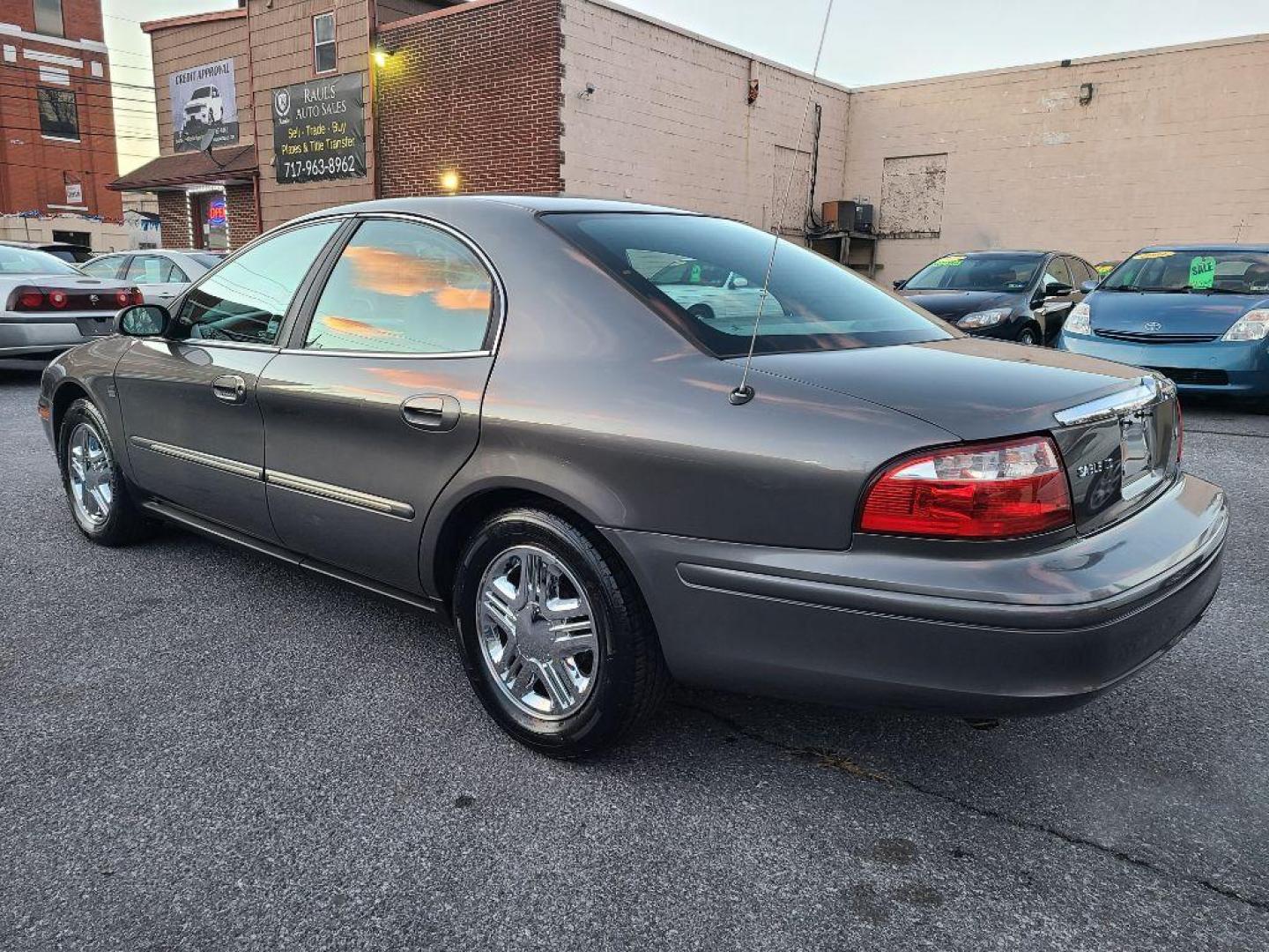 2004 GRAY MERCURY SABLE LS PREMIUM (1MEFM55S14A) with an 3.0L engine, Automatic transmission, located at 117 North Cameron Street, Harrisburg, PA, 17101, (717) 963-8962, 40.266762, -76.875259 - WE FINANCE!!! Good Credit/ Bad Credit/ No Credit - ALL Trade-Ins Welcomed!!! ***Guaranteed Credit Approval*** APPLY ONLINE or CALL us TODAY ;) Internet Prices and Marketplace Prices are SPECIAL discounted ***CASH DEALS*** Retail Prices are higher. Please call us to discuss your cash and finan - Photo#2