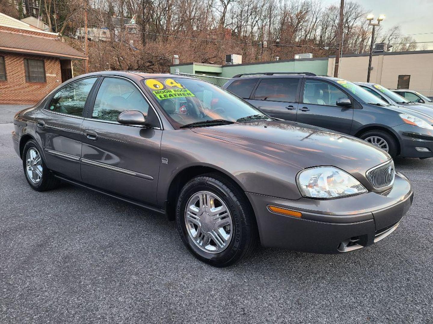 2004 GRAY MERCURY SABLE LS PREMIUM (1MEFM55S14A) with an 3.0L engine, Automatic transmission, located at 117 North Cameron Street, Harrisburg, PA, 17101, (717) 963-8962, 40.266762, -76.875259 - WE FINANCE!!! Good Credit/ Bad Credit/ No Credit - ALL Trade-Ins Welcomed!!! ***Guaranteed Credit Approval*** APPLY ONLINE or CALL us TODAY ;) Internet Prices and Marketplace Prices are SPECIAL discounted ***CASH DEALS*** Retail Prices are higher. Please call us to discuss your cash and finan - Photo#6