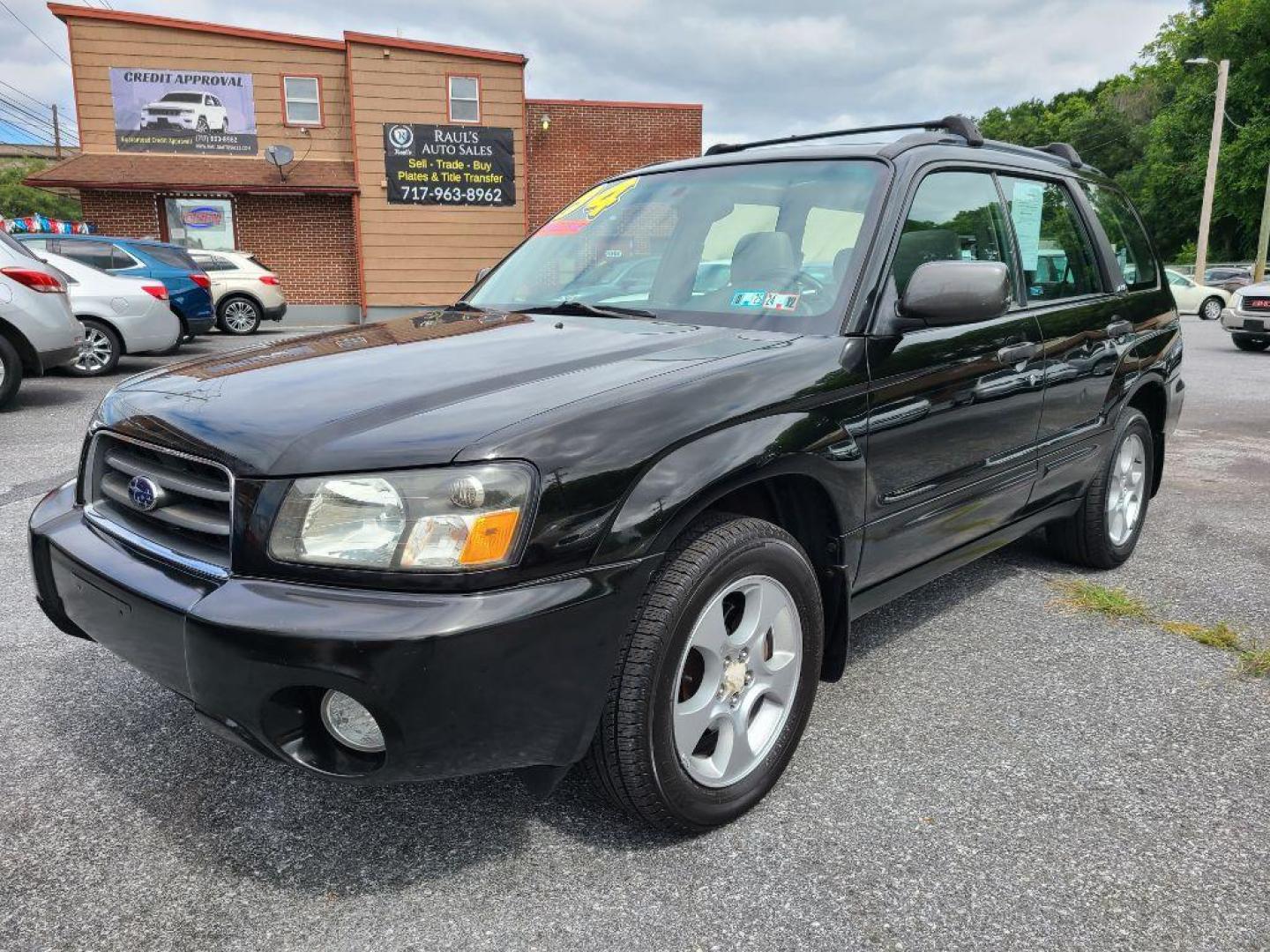 2004 BLACK SUBARU FORESTER 2.5XS (JF1SG65664H) with an 2.5L engine, Automatic transmission, located at 117 North Cameron Street, Harrisburg, PA, 17101, (717) 963-8962, 40.266762, -76.875259 - WE FINANCE!!! Good Credit/ Bad Credit/ No Credit - ALL Trade-Ins Welcomed!!! ***Guaranteed Credit Approval*** APPLY ONLINE or CALL us TODAY ;) Internet Prices and Marketplace Prices are SPECIAL discounted ***CASH DEALS*** Retail Prices are higher. Please call us to discuss your cash and finan - Photo#0