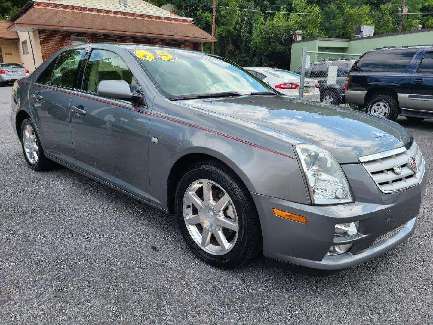 2005 SILVER CADILLAC STS sdn (1G6DC67A450) with an 4.6L engine, Automatic transmission, located at 117 North Cameron Street, Harrisburg, PA, 17101, (717) 963-8962, 40.266762, -76.875259 - WE FINANCE!!! Good Credit/ Bad Credit/ No Credit - ALL Trade-Ins Welcomed!!! ***Guaranteed Credit Approval*** APPLY ONLINE or CALL us TODAY ;) Internet Prices and Marketplace Prices are SPECIAL discounted ***CASH DEALS*** Retail Prices are higher. Please call us to discuss your cash and finan - Photo#6