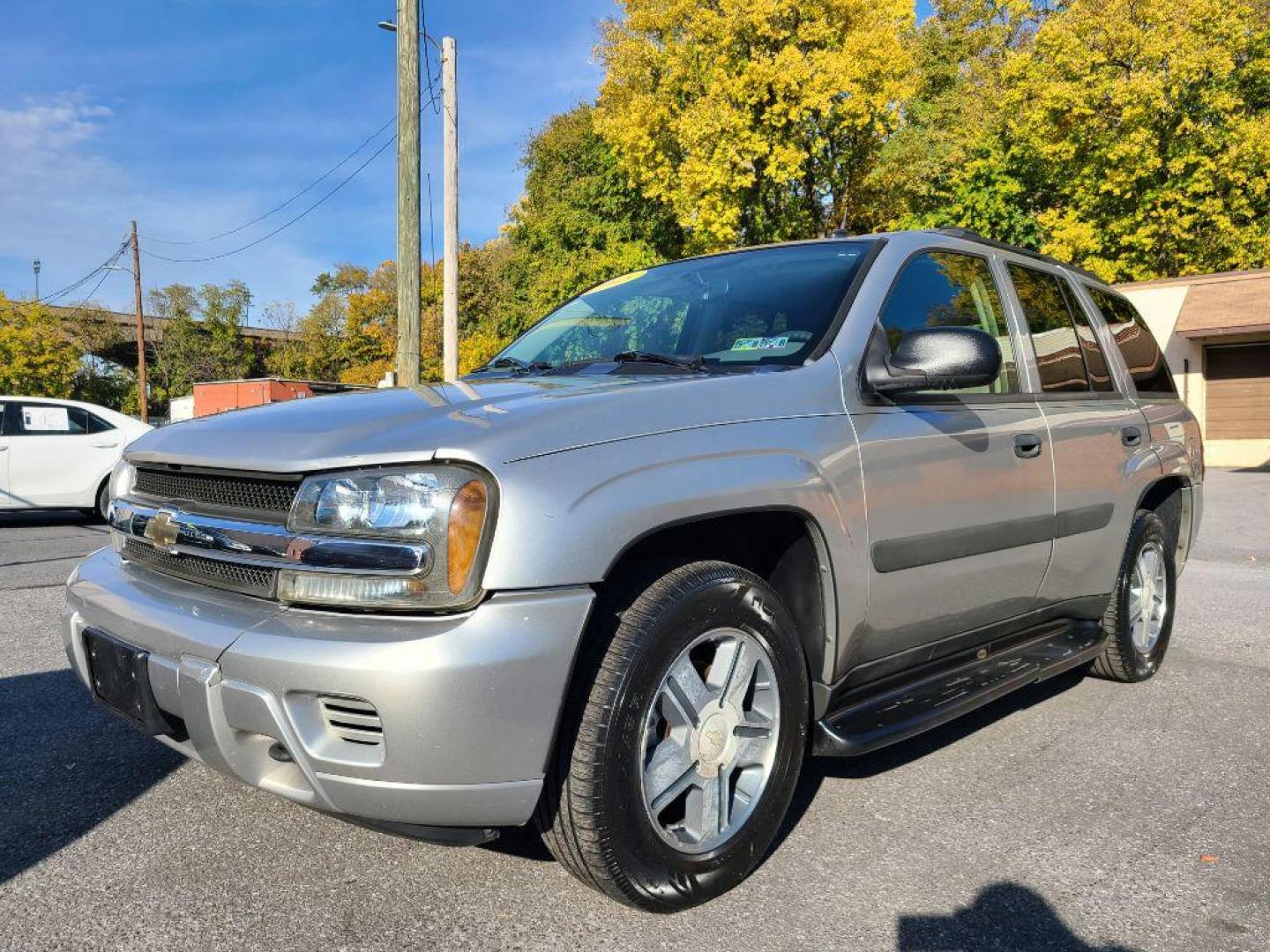 2005 SILVER CHEVROLET TRAILBLAZER LS (1GNDT13S052) with an 4.2L engine, Automatic transmission, located at 117 North Cameron Street, Harrisburg, PA, 17101, (717) 963-8962, 40.266762, -76.875259 - WE FINANCE!!! Good Credit/ Bad Credit/ No Credit - ALL Trade-Ins Welcomed!!! ***Guaranteed Credit Approval*** APPLY ONLINE or CALL us TODAY ;) Internet Prices and Marketplace Prices are SPECIAL discounted ***CASH DEALS*** Retail Prices are higher. Please call us to discuss your cash and finan - Photo#0