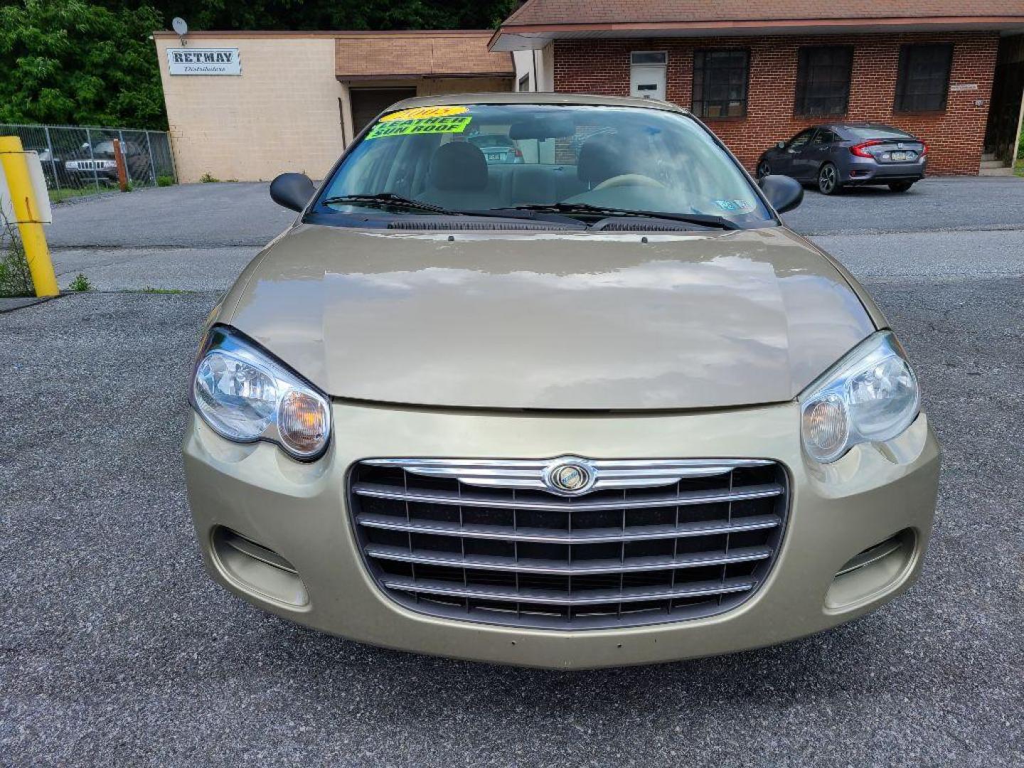 2005 GOLD CHRYSLER SEBRING TOURING (1C3EL56R55N) with an 2.7L engine, Automatic transmission, located at 117 North Cameron Street, Harrisburg, PA, 17101, (717) 963-8962, 40.266762, -76.875259 - WE FINANCE!!! Good Credit/ Bad Credit/ No Credit - ALL Trade-Ins Welcomed!!! ***Guaranteed Credit Approval*** APPLY ONLINE or CALL us TODAY ;) Internet Prices and Marketplace Prices are SPECIAL discounted ***CASH DEALS*** Retail Prices are higher. Please call us to discuss your cash and finan - Photo#7