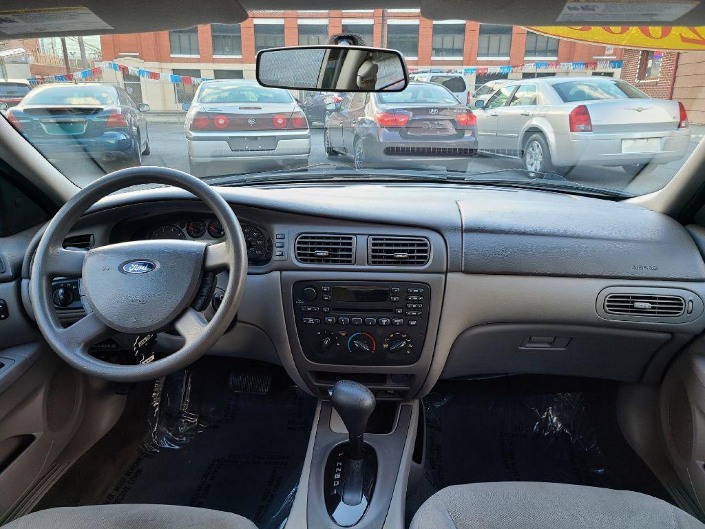 2005 BLACK FORD TAURUS SE (1FAHP53255A) with an 3.0L engine, Automatic transmission, located at 117 North Cameron Street, Harrisburg, PA, 17101, (717) 963-8962, 40.266762, -76.875259 - WE FINANCE!!! Good Credit/ Bad Credit/ No Credit - ALL Trade-Ins Welcomed!!! ***Guaranteed Credit Approval*** APPLY ONLINE or CALL us TODAY ;) Internet Prices and Marketplace Prices are SPECIAL discounted ***CASH DEALS*** Retail Prices are higher. Please call us to discuss your cash and finan - Photo#9