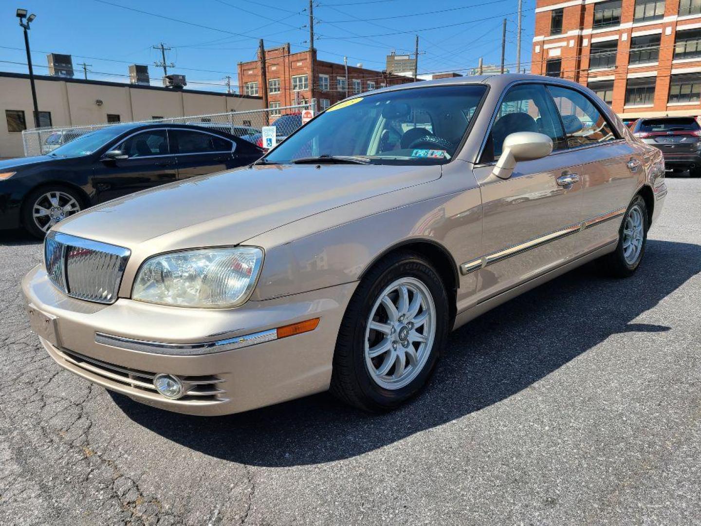 2005 TAN HYUNDAI XG 350 (KMHFU45E65A) with an 3.5L engine, Automatic transmission, located at 117 North Cameron Street, Harrisburg, PA, 17101, (717) 963-8962, 40.266762, -76.875259 - WE FINANCE!!! Good Credit/ Bad Credit/ No Credit - ALL Trade-Ins Welcomed!!! ***Guaranteed Credit Approval*** APPLY ONLINE or CALL us TODAY ;) Internet Prices and Marketplace Prices are SPECIAL discounted ***CASH DEALS*** Retail Prices are higher. Please call us to discuss your cash and finan - Photo#0