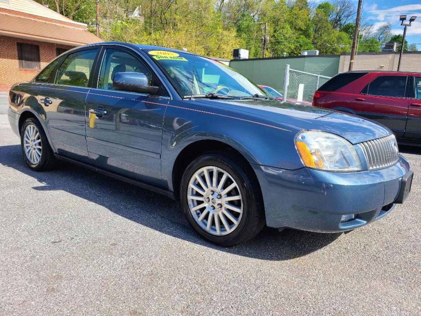 2005 BLUE MERCURY MONTEGO PREMIER (1MEFM43175G) with an 3.0L engine, Automatic transmission, located at 7981 Paxton Street, Harrisburg, PA, 17111, (717) 561-2926, 40.261490, -76.749229 - WE FINANCE!!! Good Credit/ Bad Credit/ No Credit - ALL Trade-Ins Welcomed!!! ***Guaranteed Credit Approval*** APPLY ONLINE or CALL us TODAY ;) Internet Prices and Marketplace Prices are SPECIAL discounted ***CASH DEALS*** Retail Prices are higher. Please call us to discuss your cash and finan - Photo#6